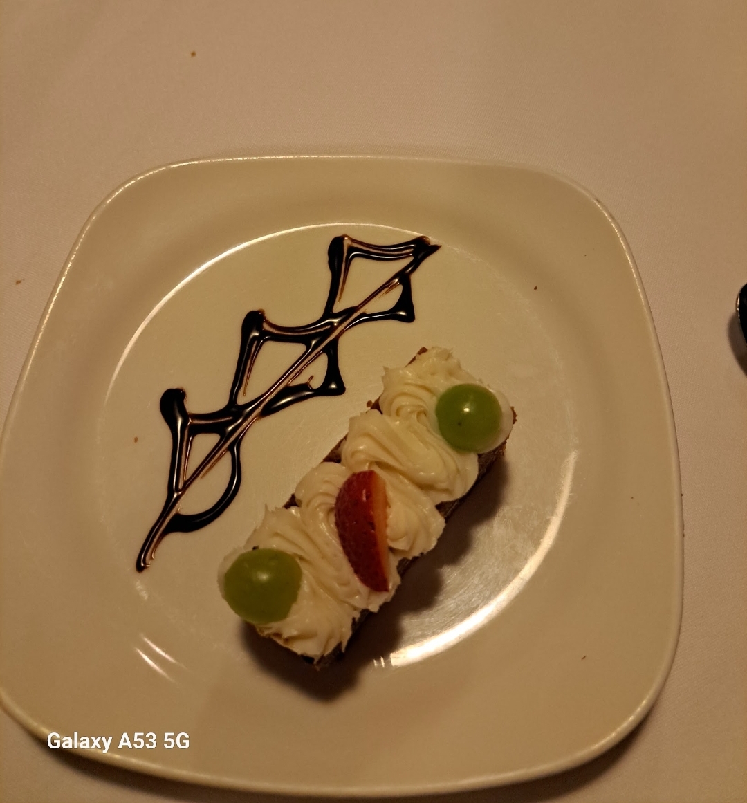 Bogart's Bar & Restaurant image 5