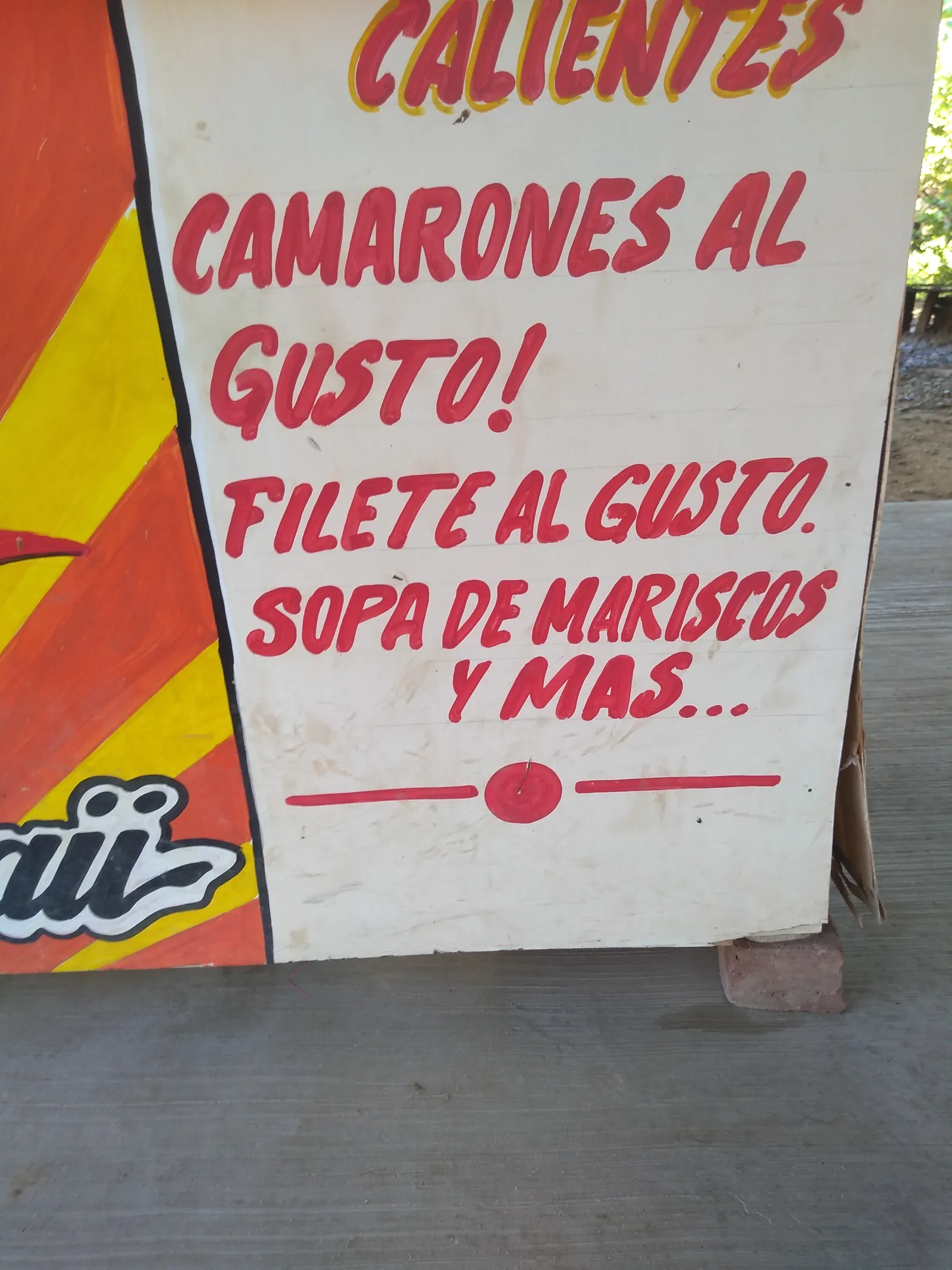 Pollos Y Mariscos El sol De Hawai image 2