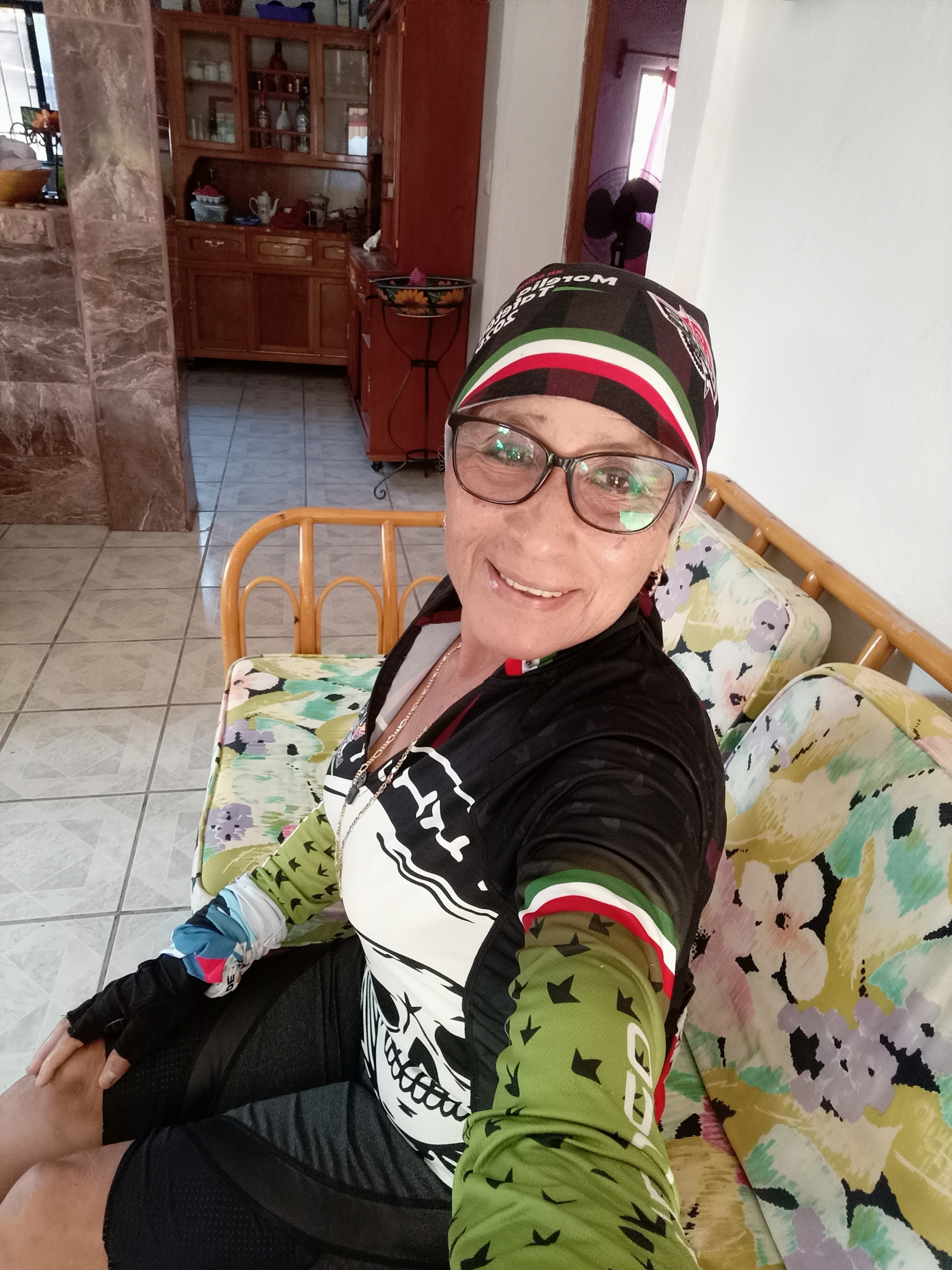 Pollos Y Mariscos El sol De Hawai image 7