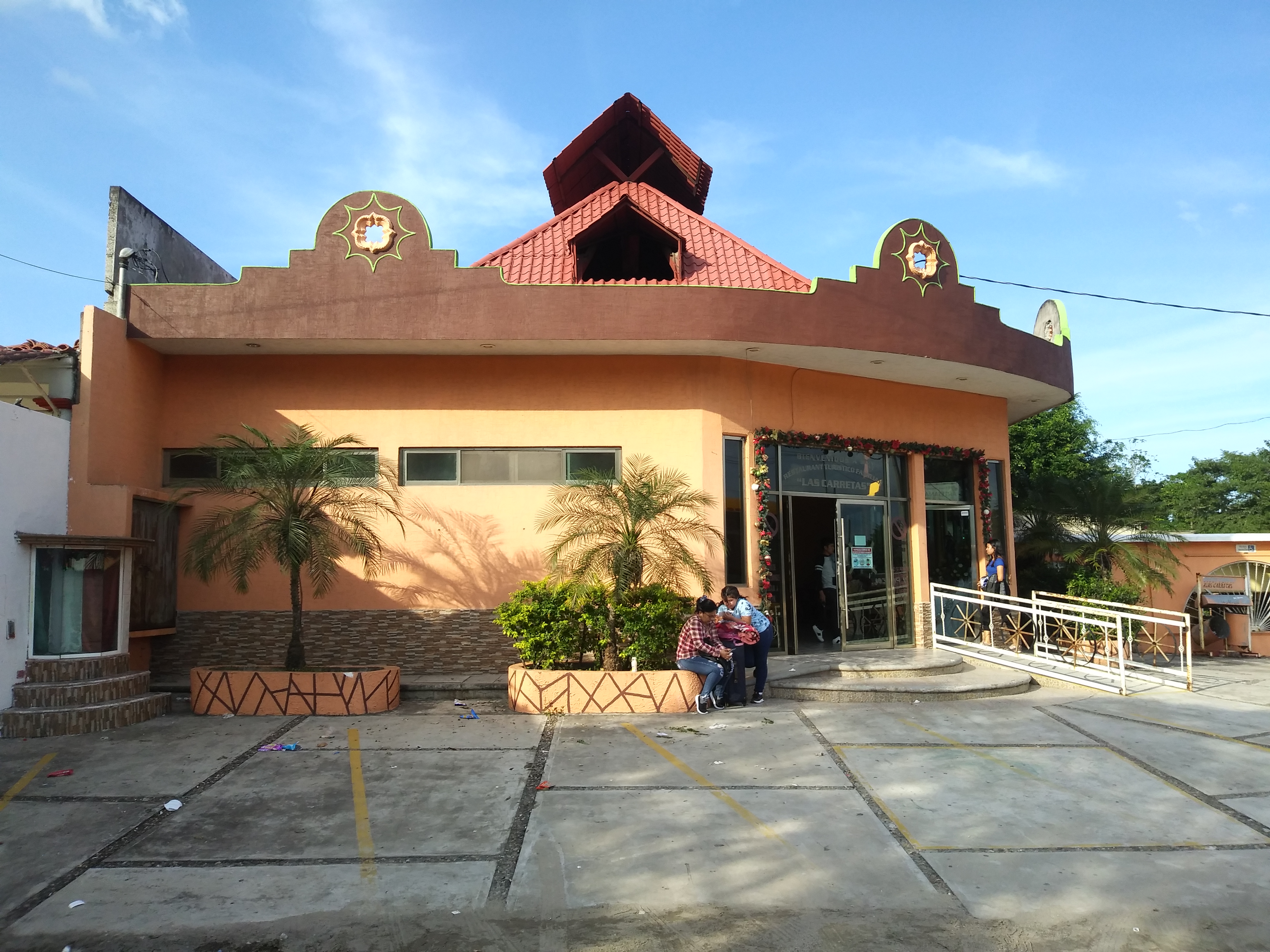 Las Carretas image 4