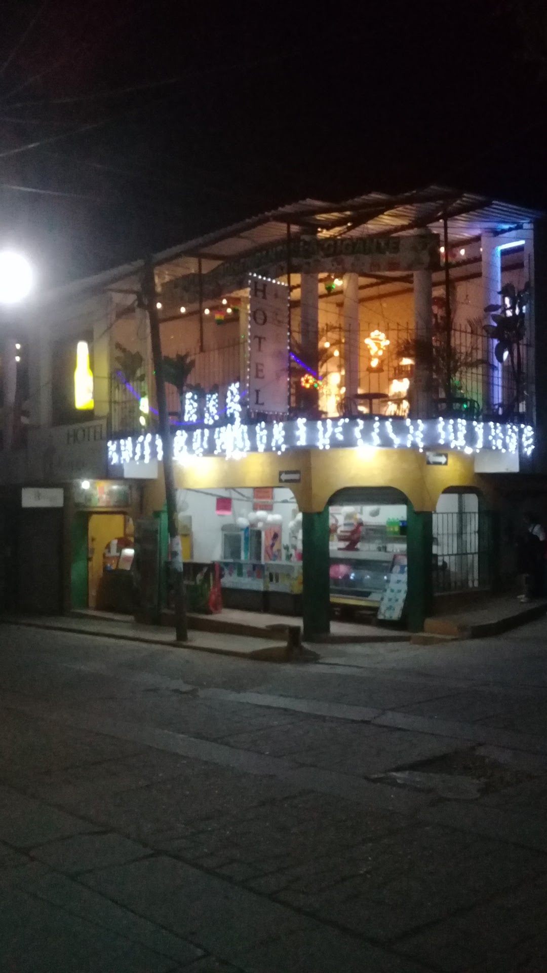 Taquería alushe image 3