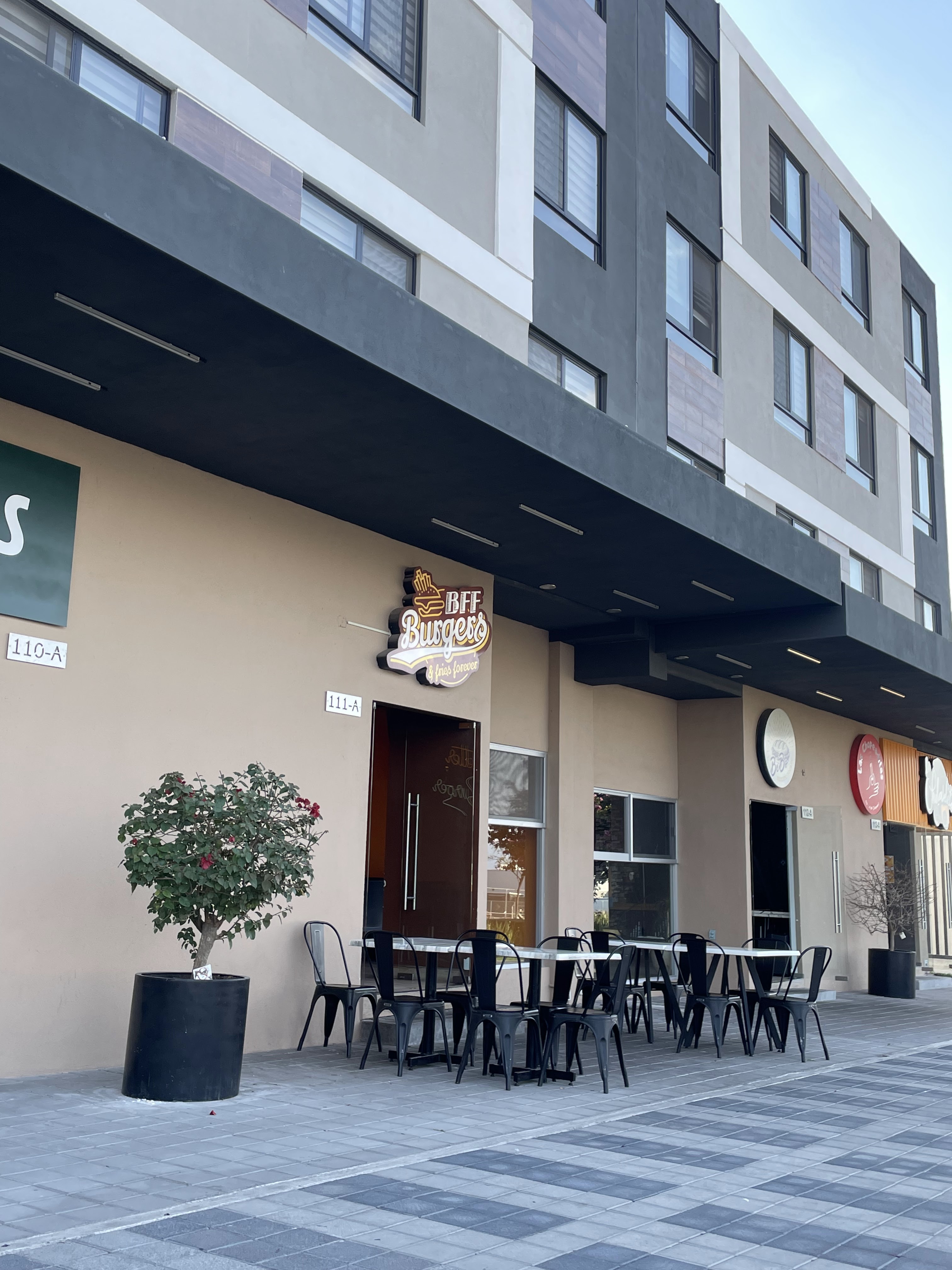 Burger & fries forever (Zibatá) image 9