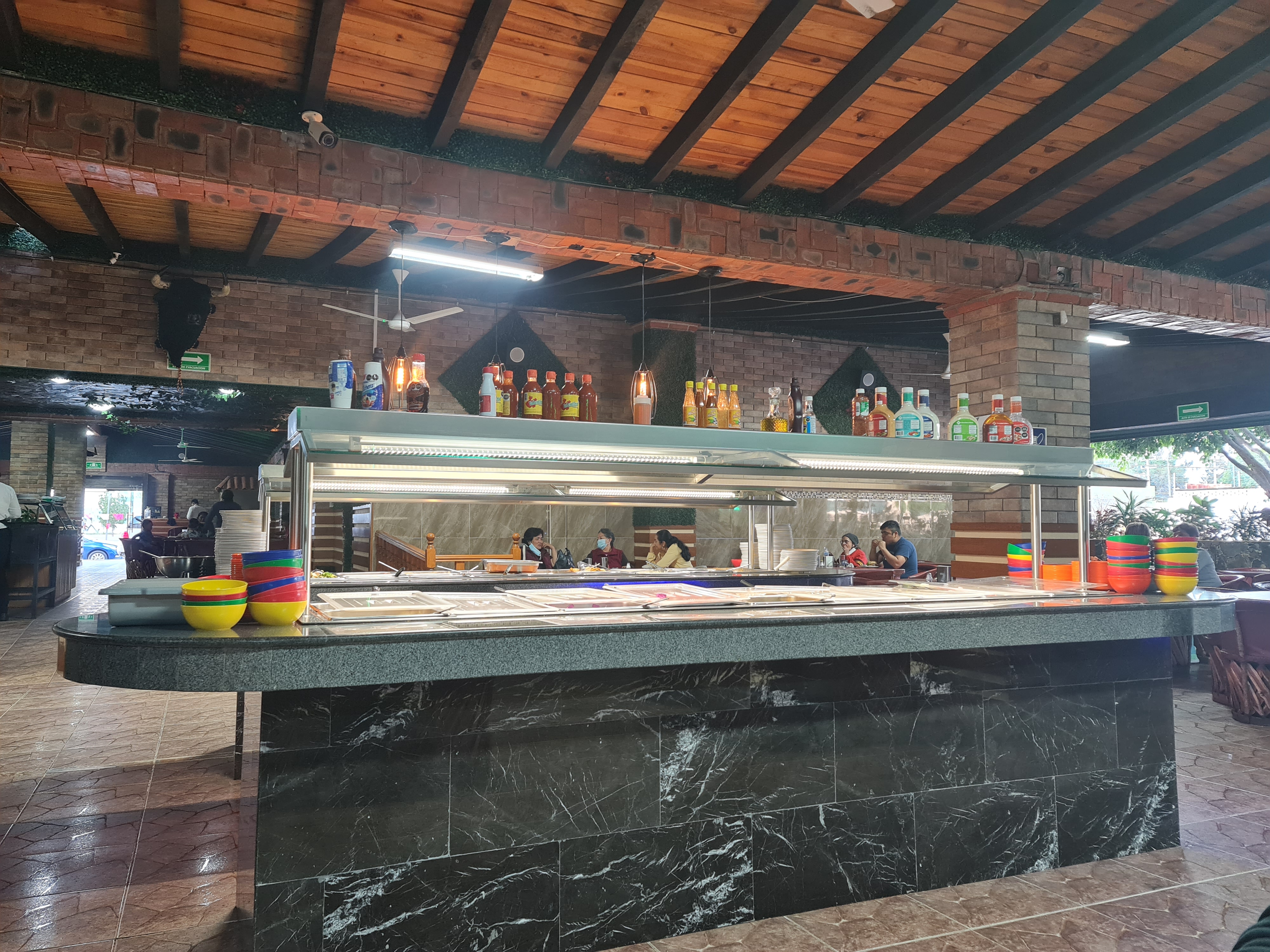 Fernandos Buffet image 3