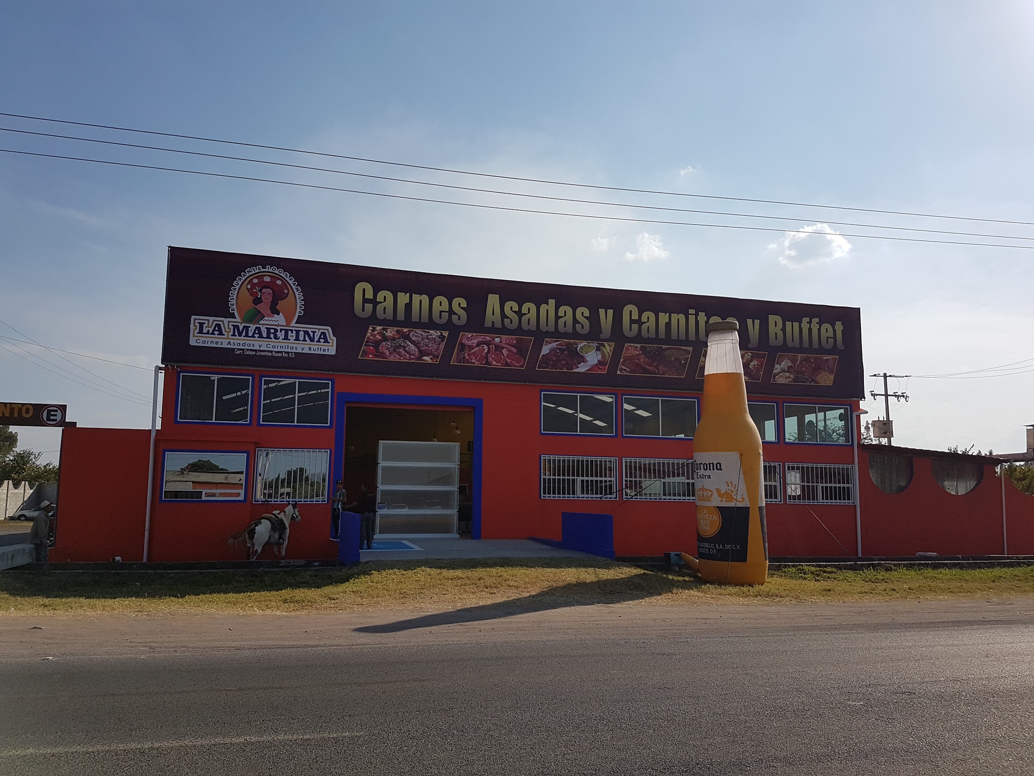 La Martina, Carnes Asadas, Carnitas y Buffet image 1