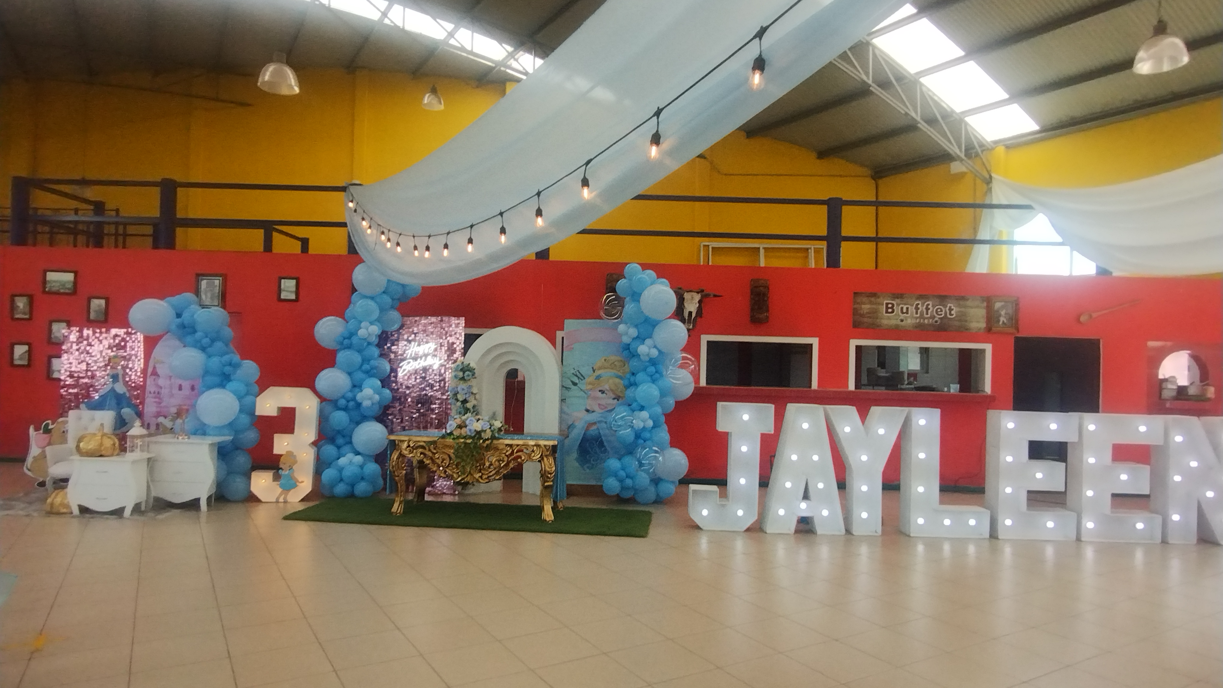 La Martina, Carnes Asadas, Carnitas y Buffet image 10