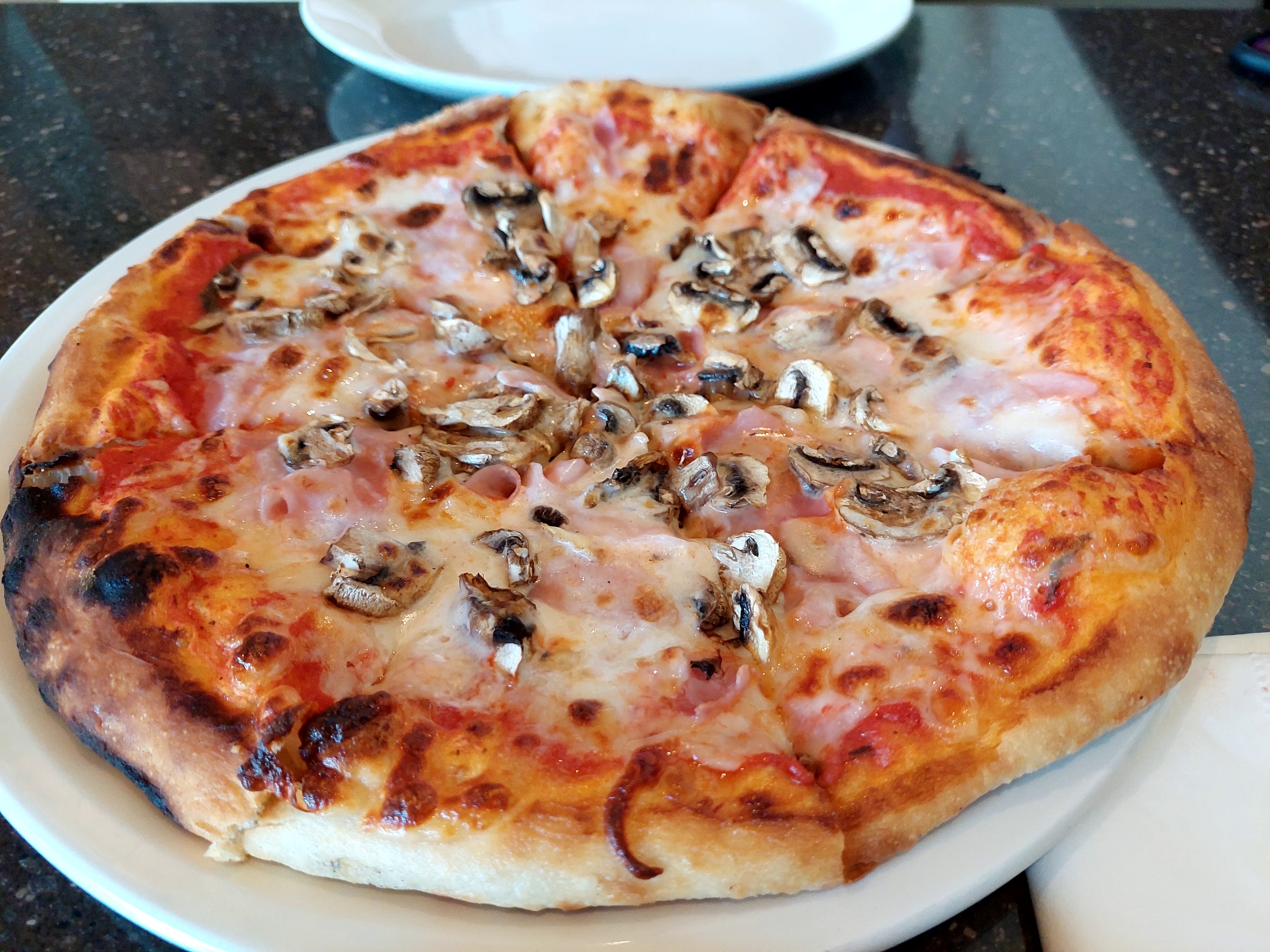 Italianni's Celaya image 4