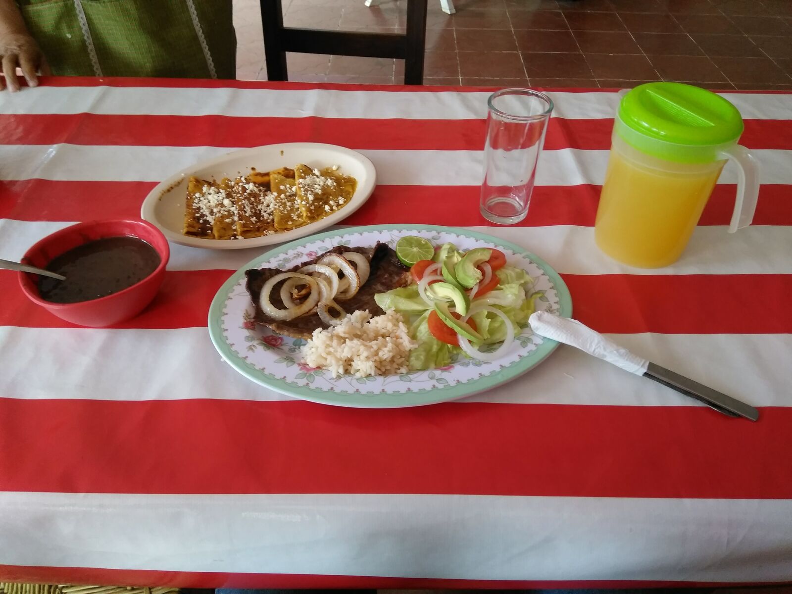 La Hacienda image 7