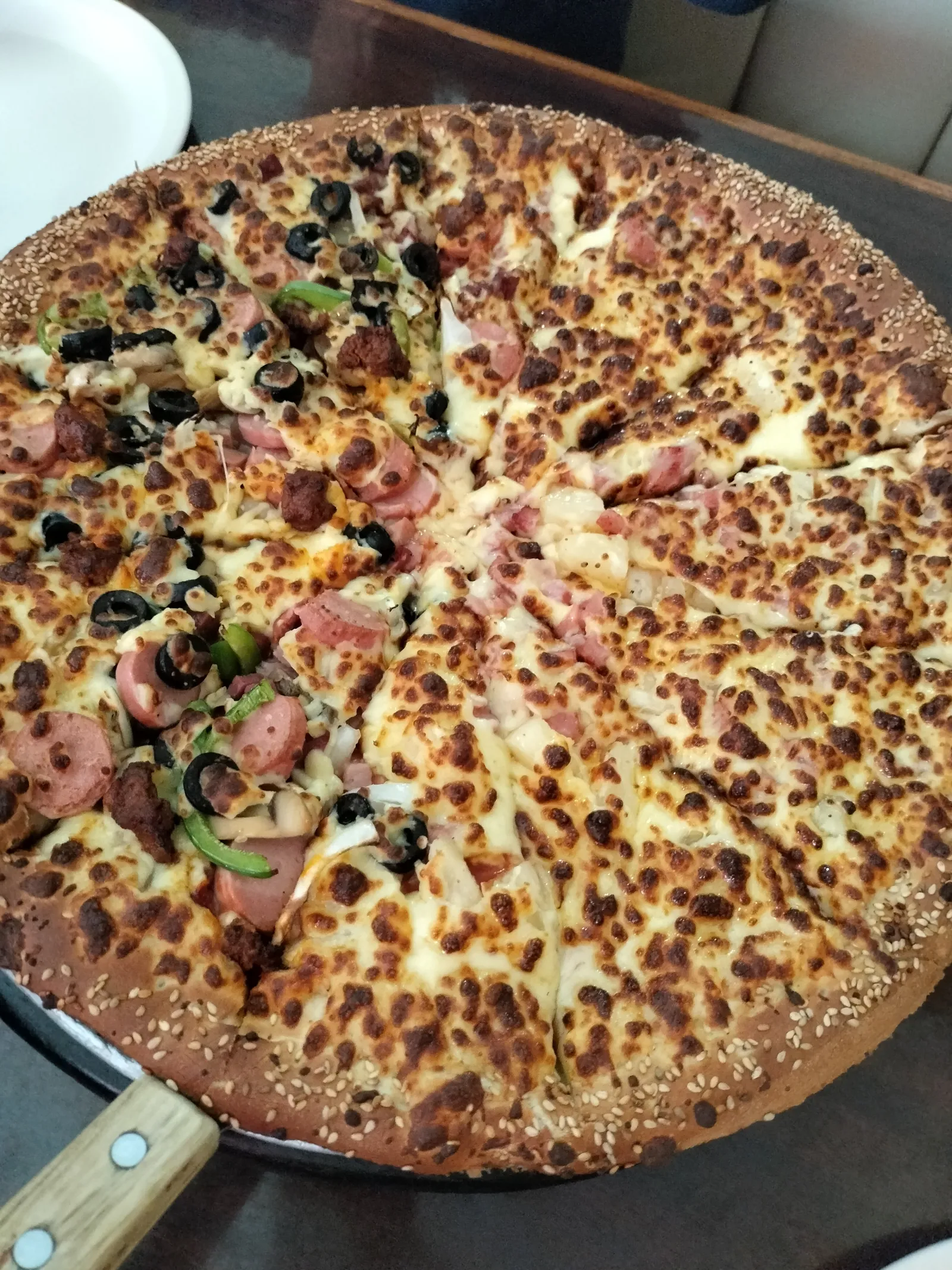 Taz Pizza image 6