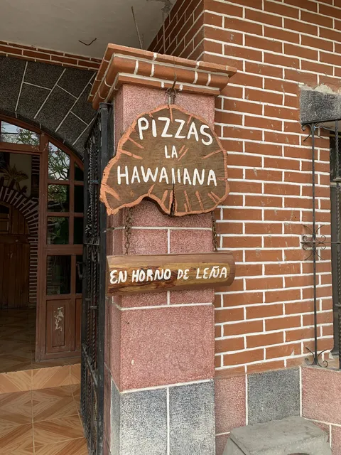 Pizzas La Hawaiiana image 1