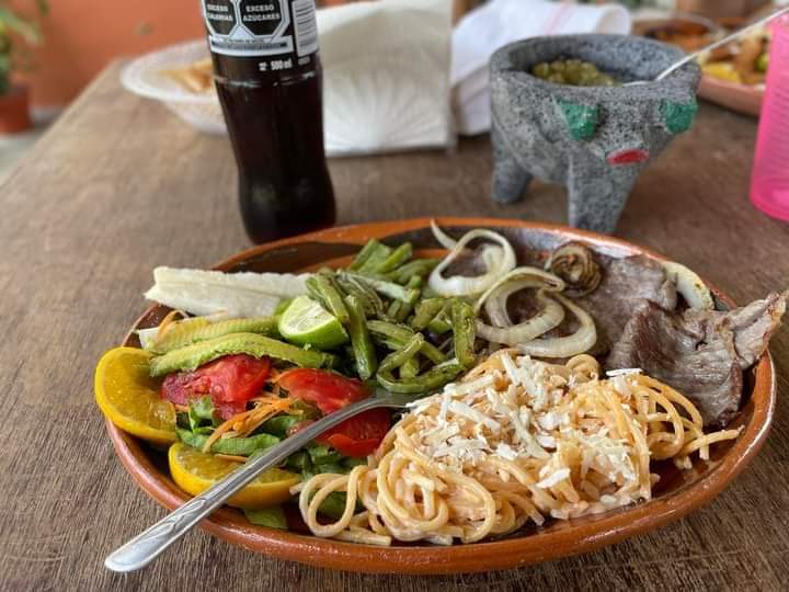 "EL COLUMPIO" Restaurant Familiar image 5