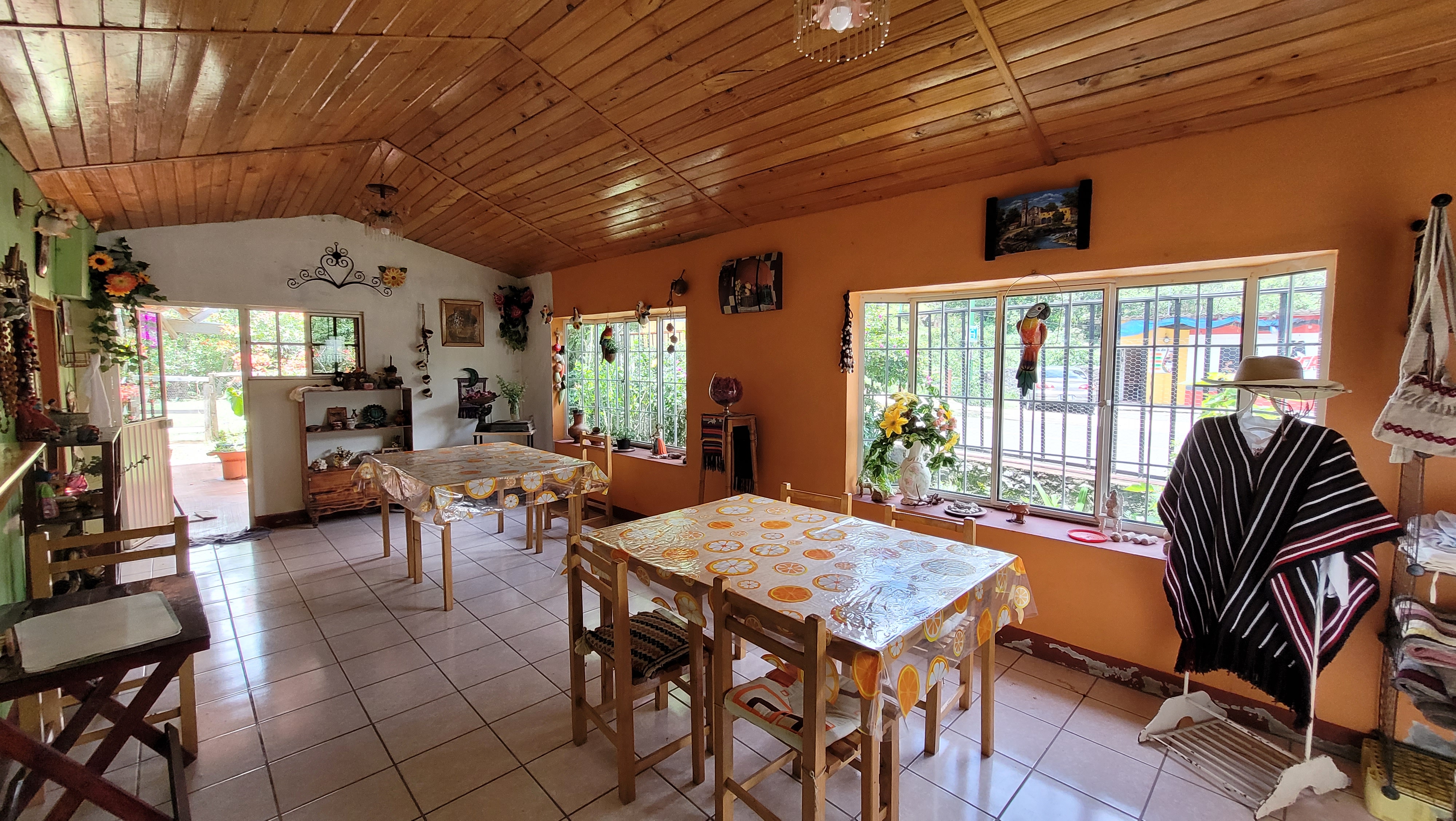 El Sazón de La Tía Chela (Comida Casera) image 1