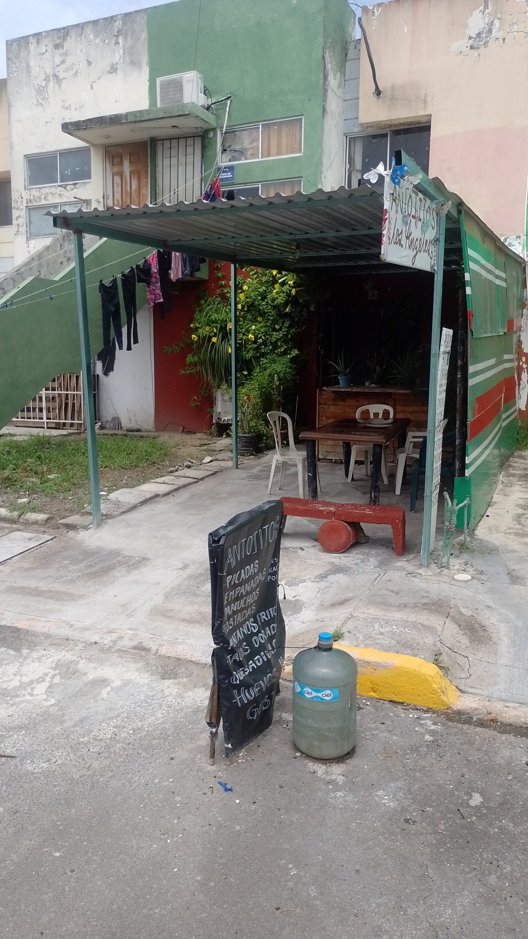 Antojitos "Los Angeles" image 2