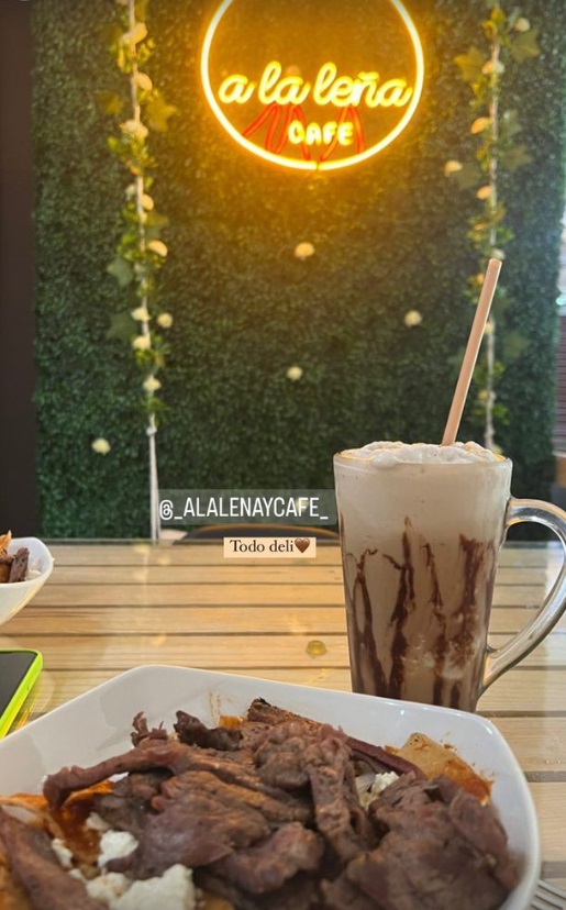 A la Leña Café image 8