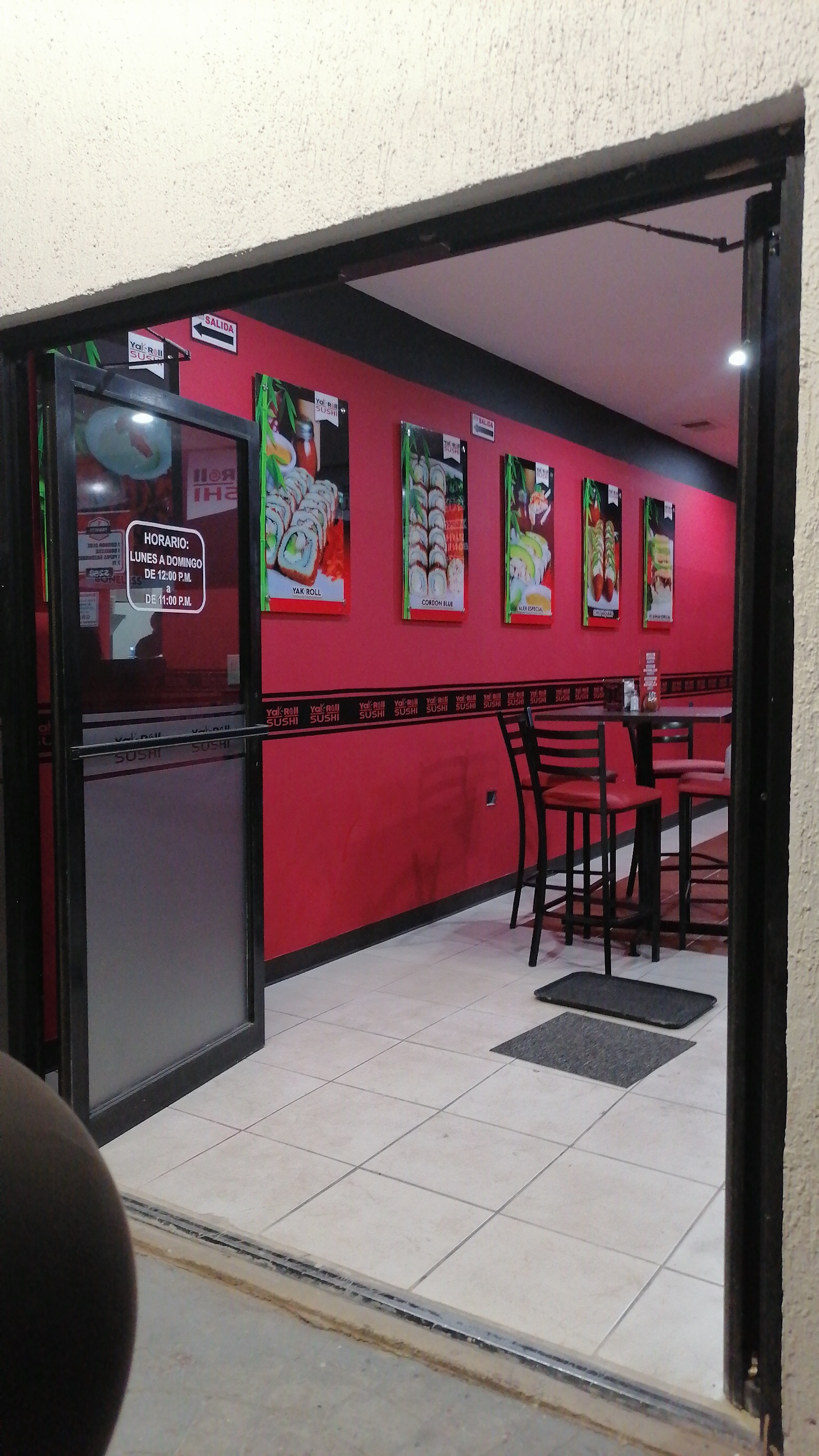 Yak Roll Sushi image 7