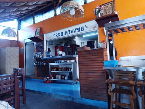 Mariscos "El Perlamar" del Compa Denis. image 7