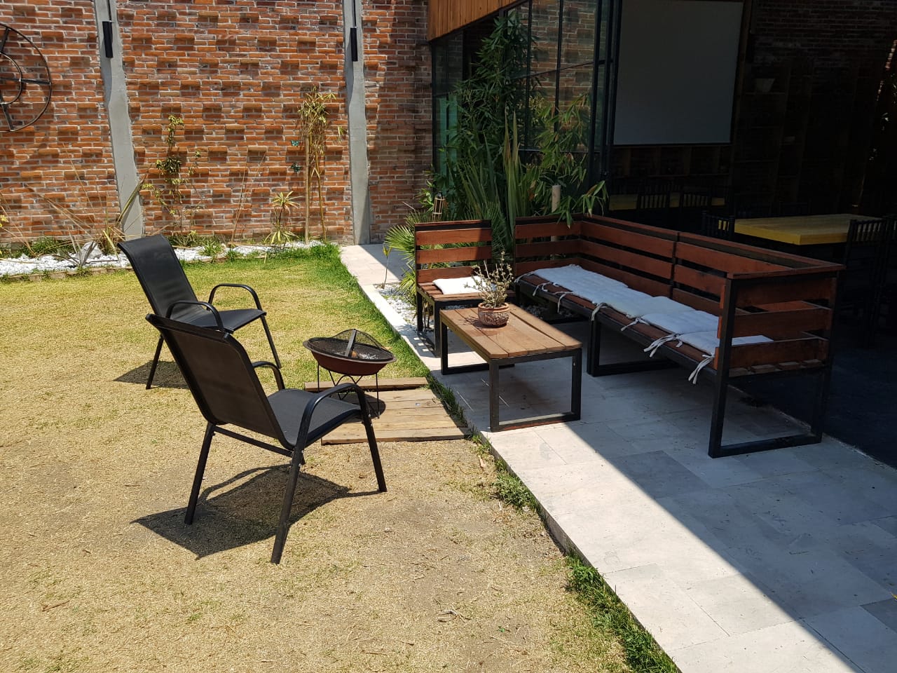 La Suculenta Salon-Restaurante-Galeria Verde image 8