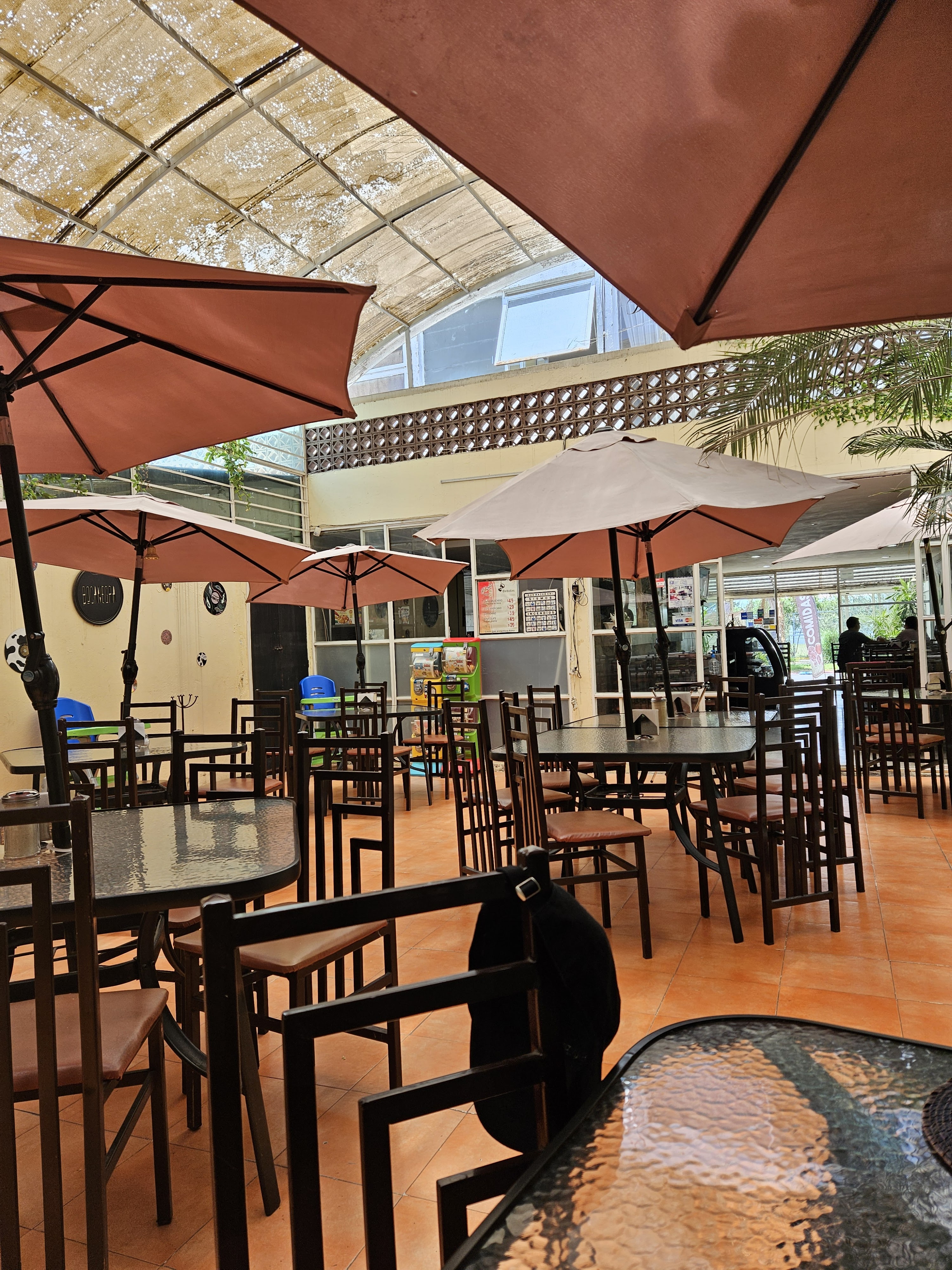 Restaurante D'Carlos image 3