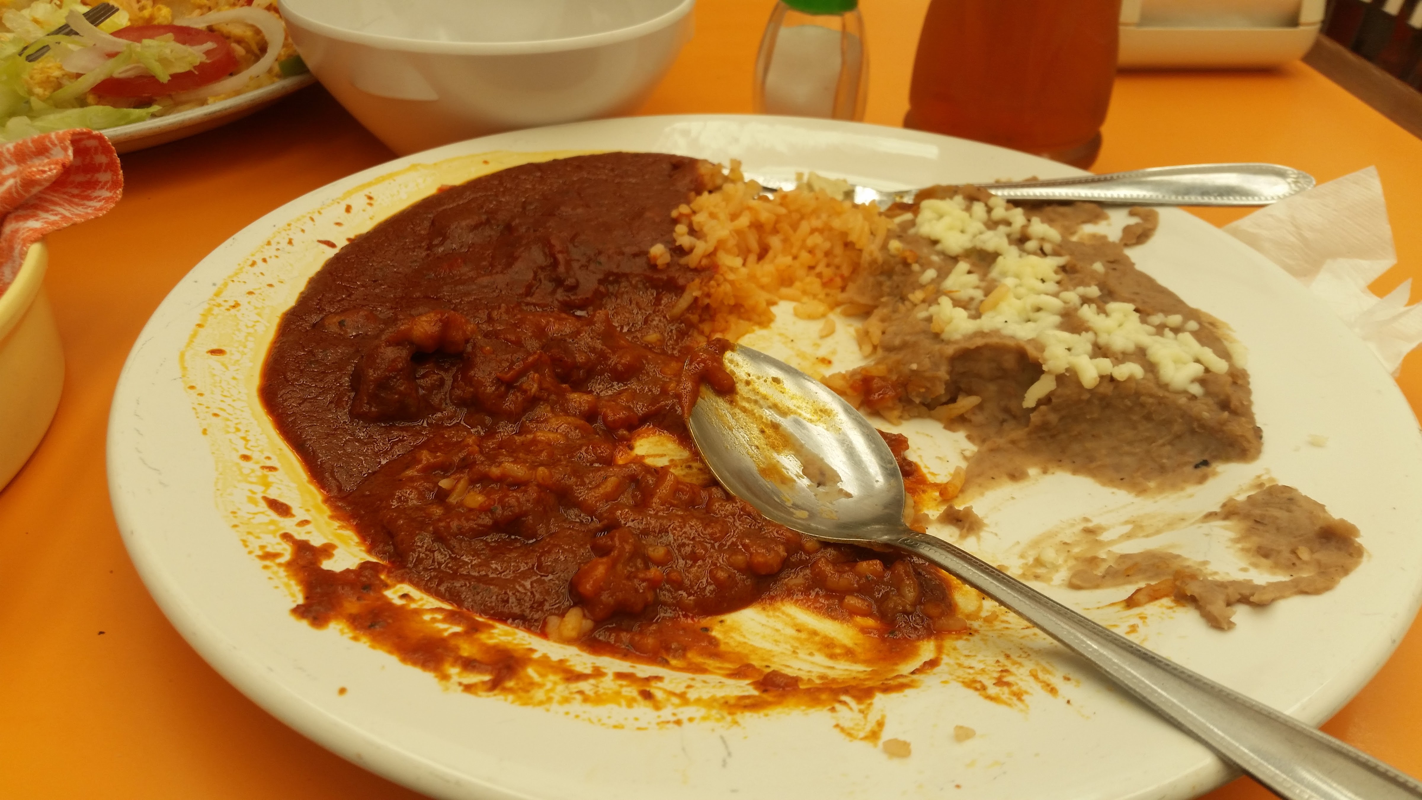 LA UNIVERSAL image 4