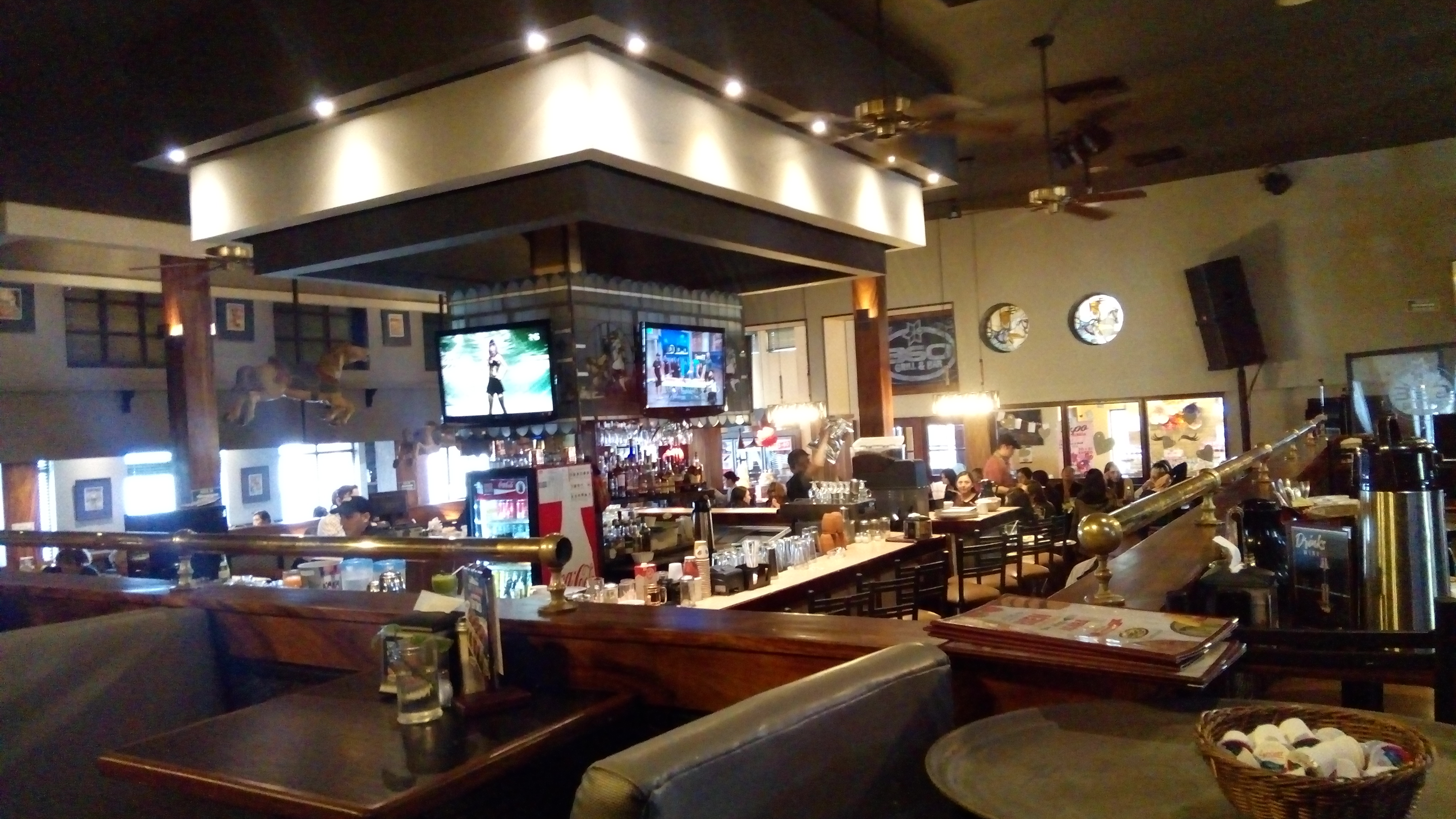360 Grill & Bar image 1