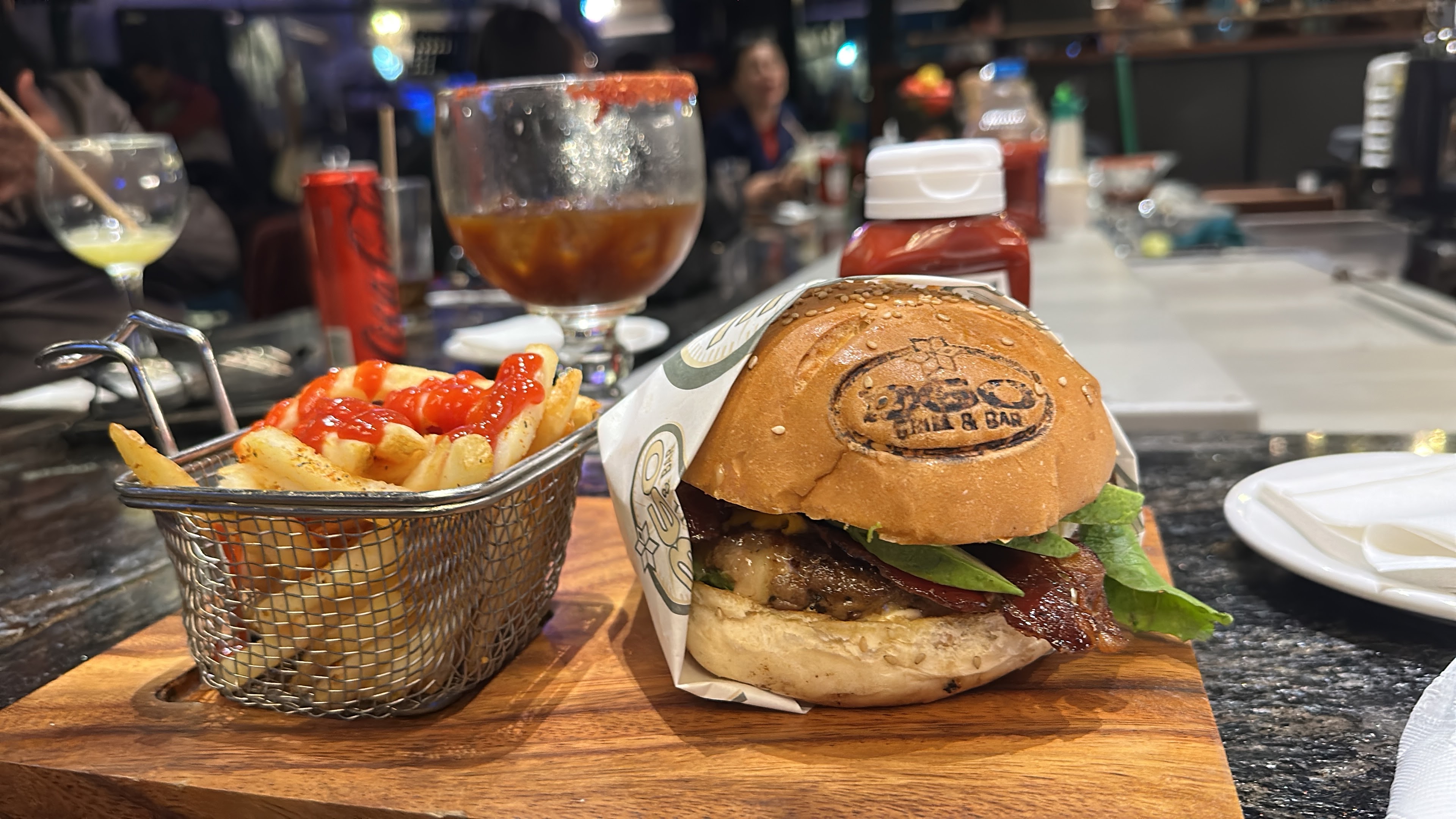 360 Grill & Bar image 3