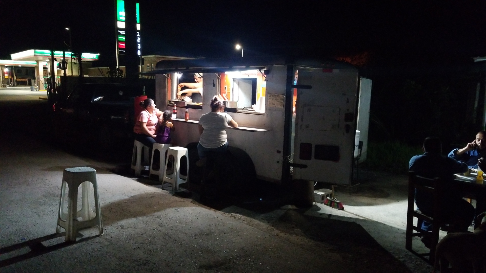 Tacos el Muñeco image 1