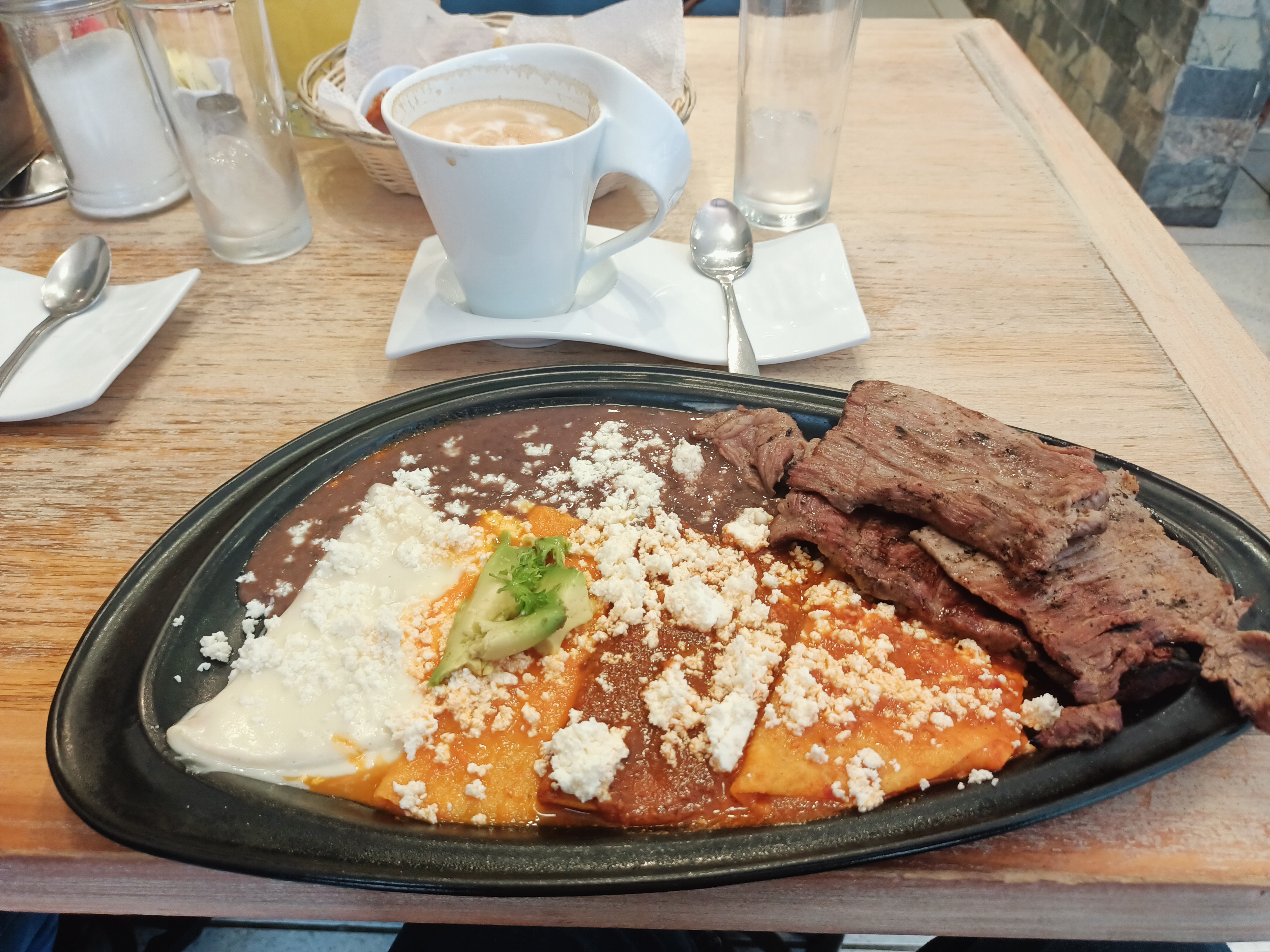 Enchilada Huasteca Restaurante Lomas image 6