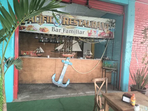 Pacific Restaurant Bar Familiar image 1