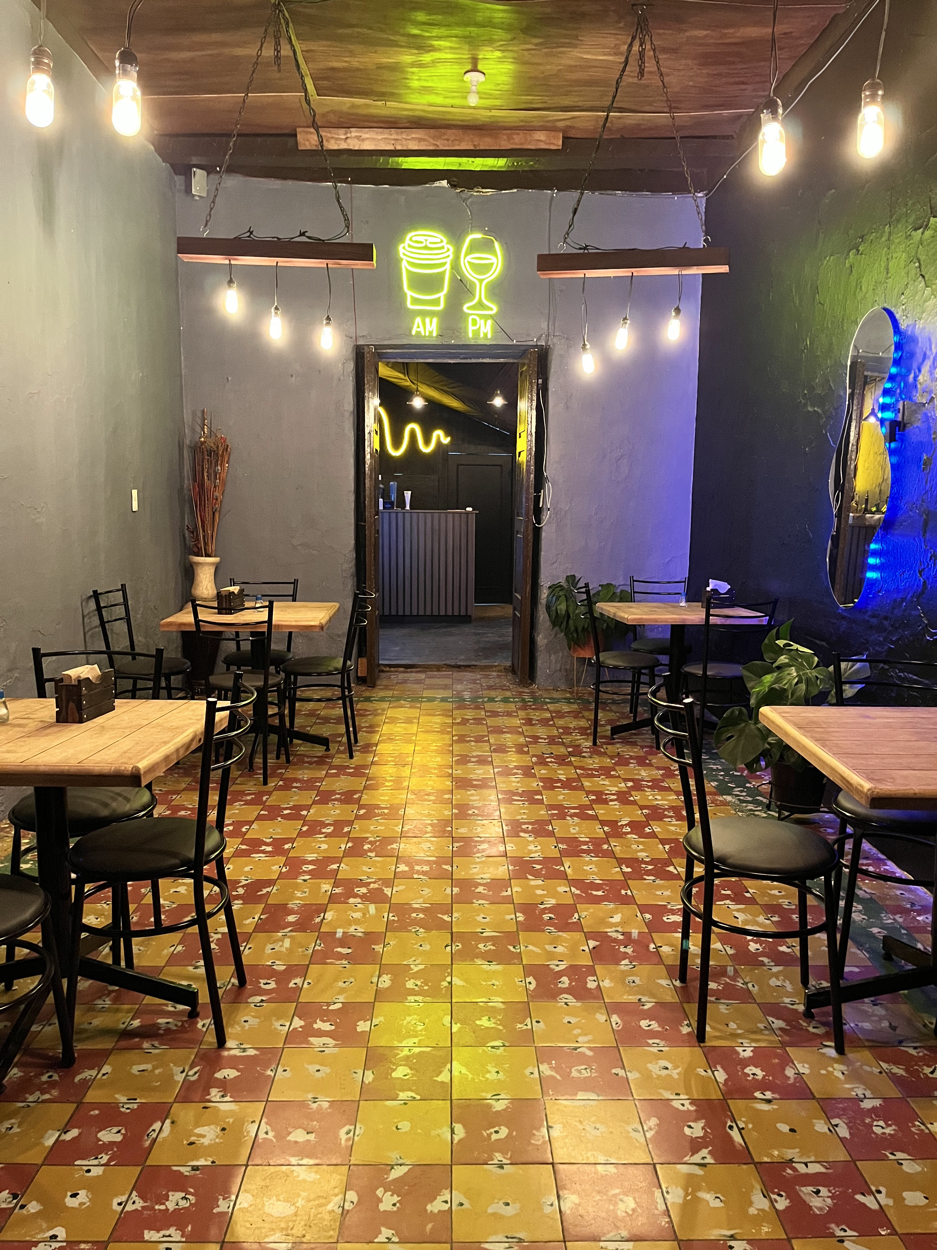 Sunrise “Lunch & Wings” image 1