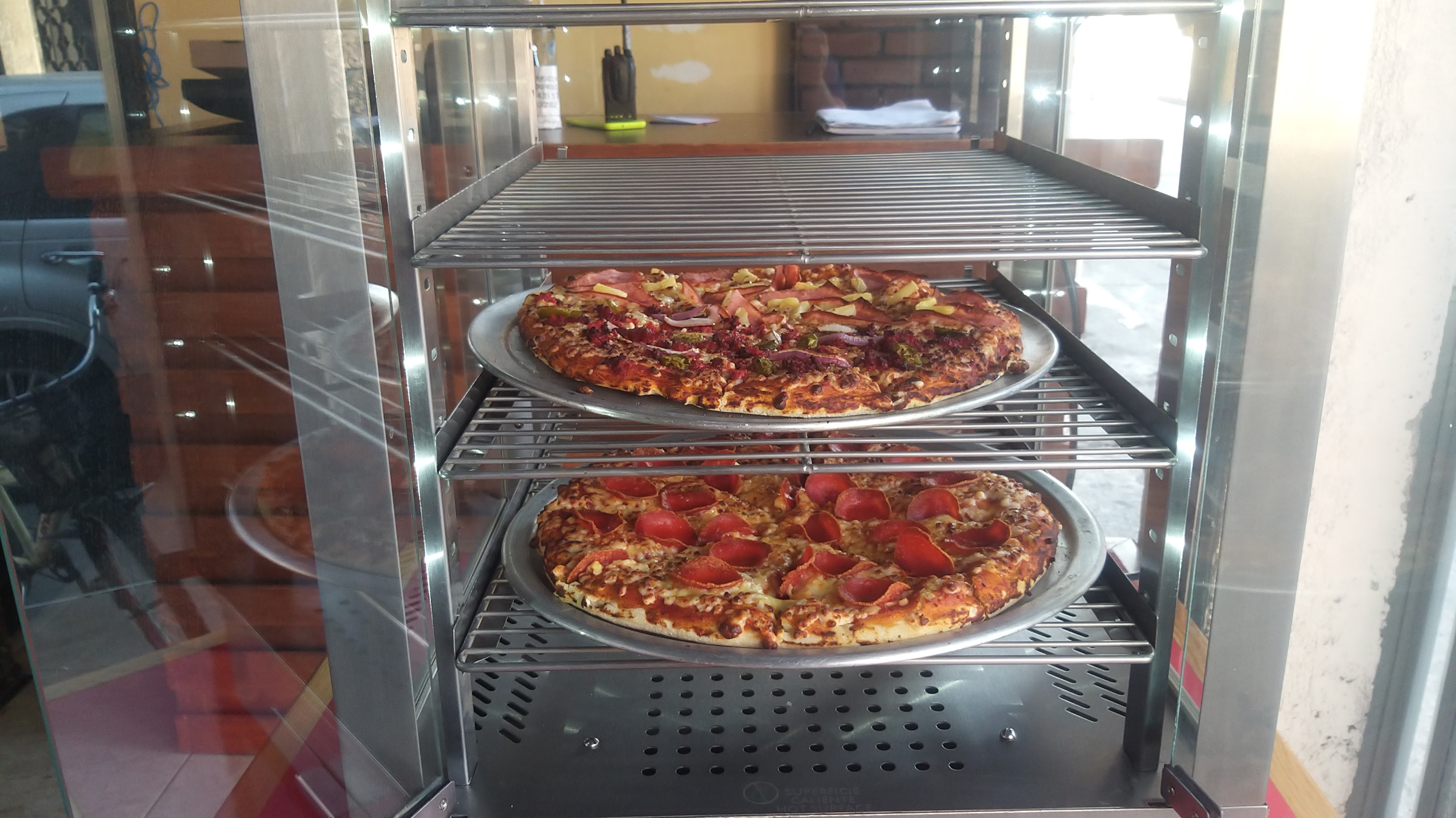 LA PIZZERIA, Santa Ana Maya image 2