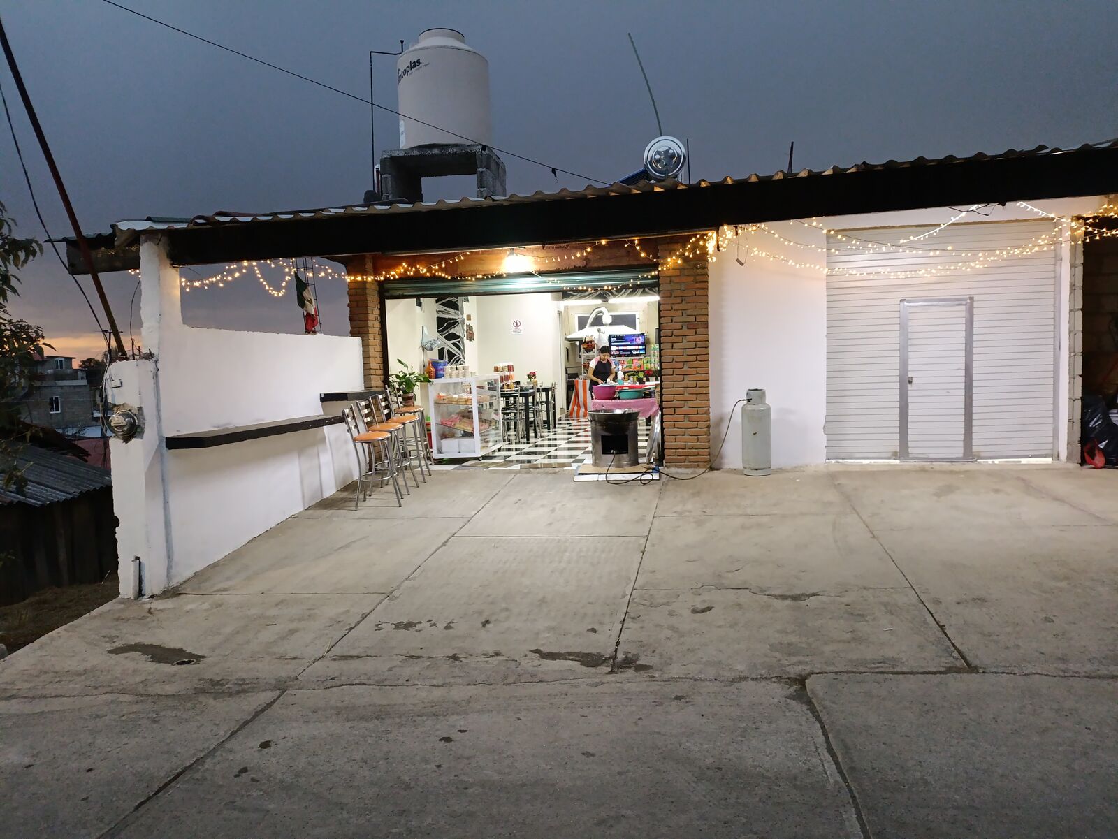 El Tejabàn image 2