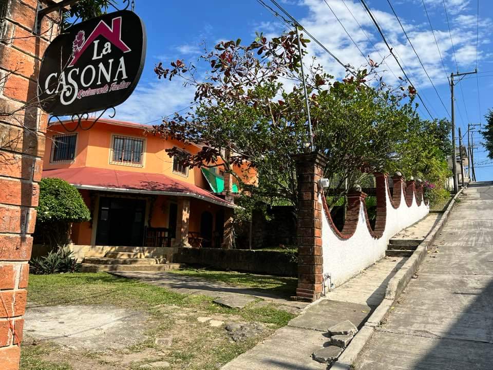 La Casona Restaurante Familiar image 1