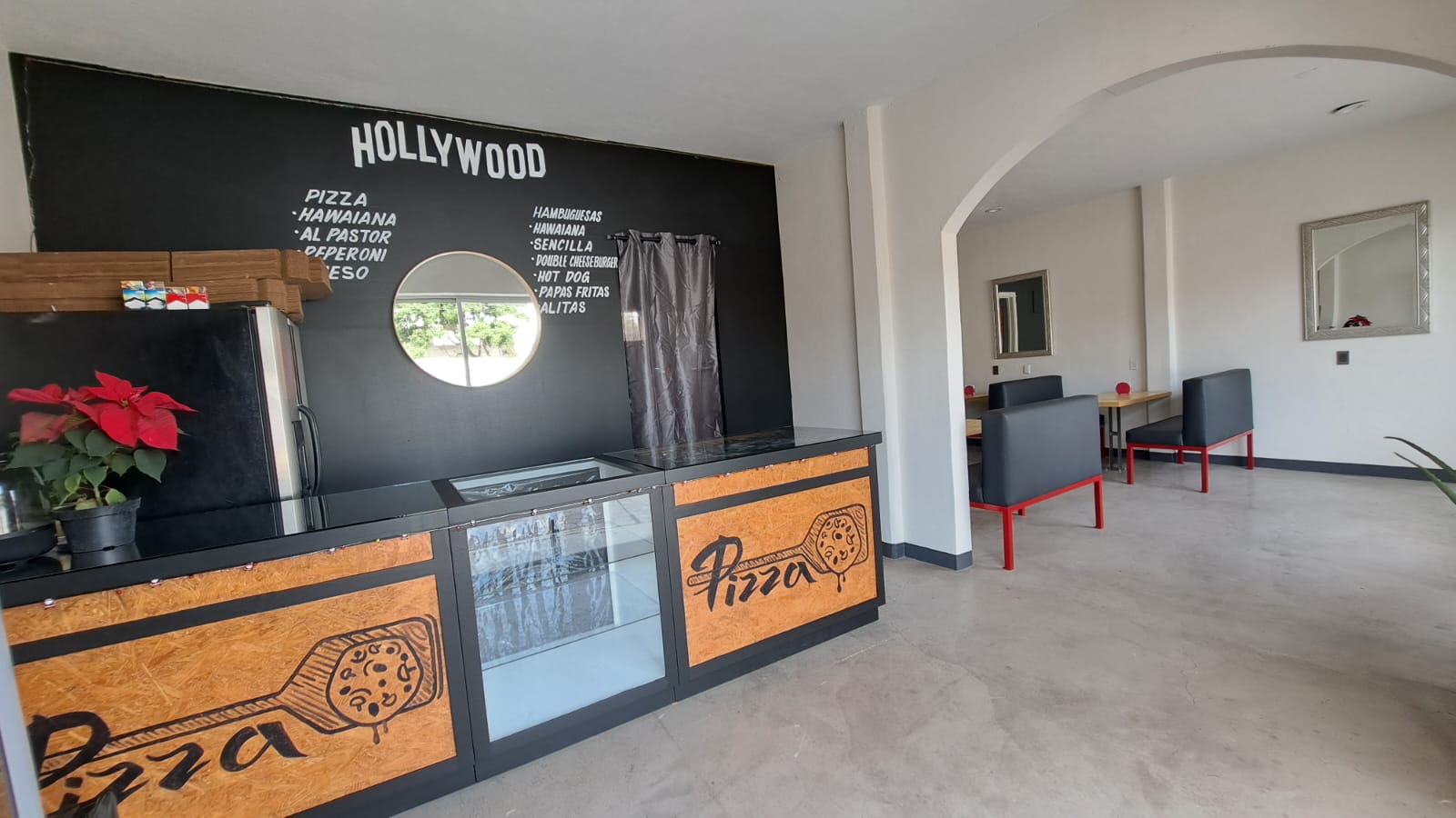 Pizza Hollywood image 5