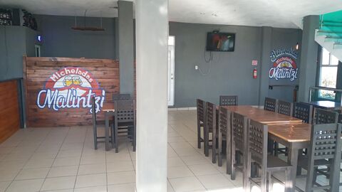Yuli's Pizza image 8
