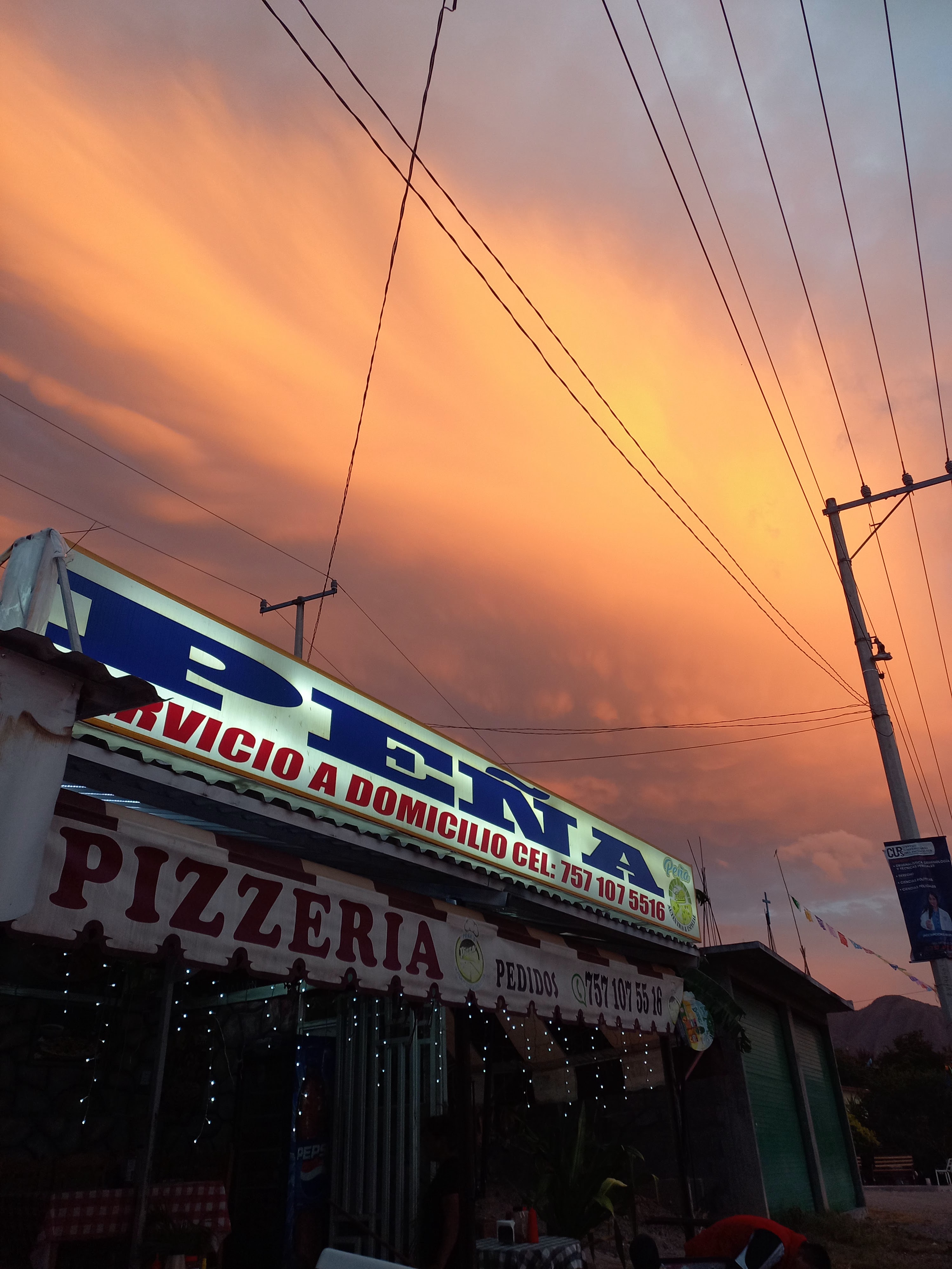 Pizzas peña image 5