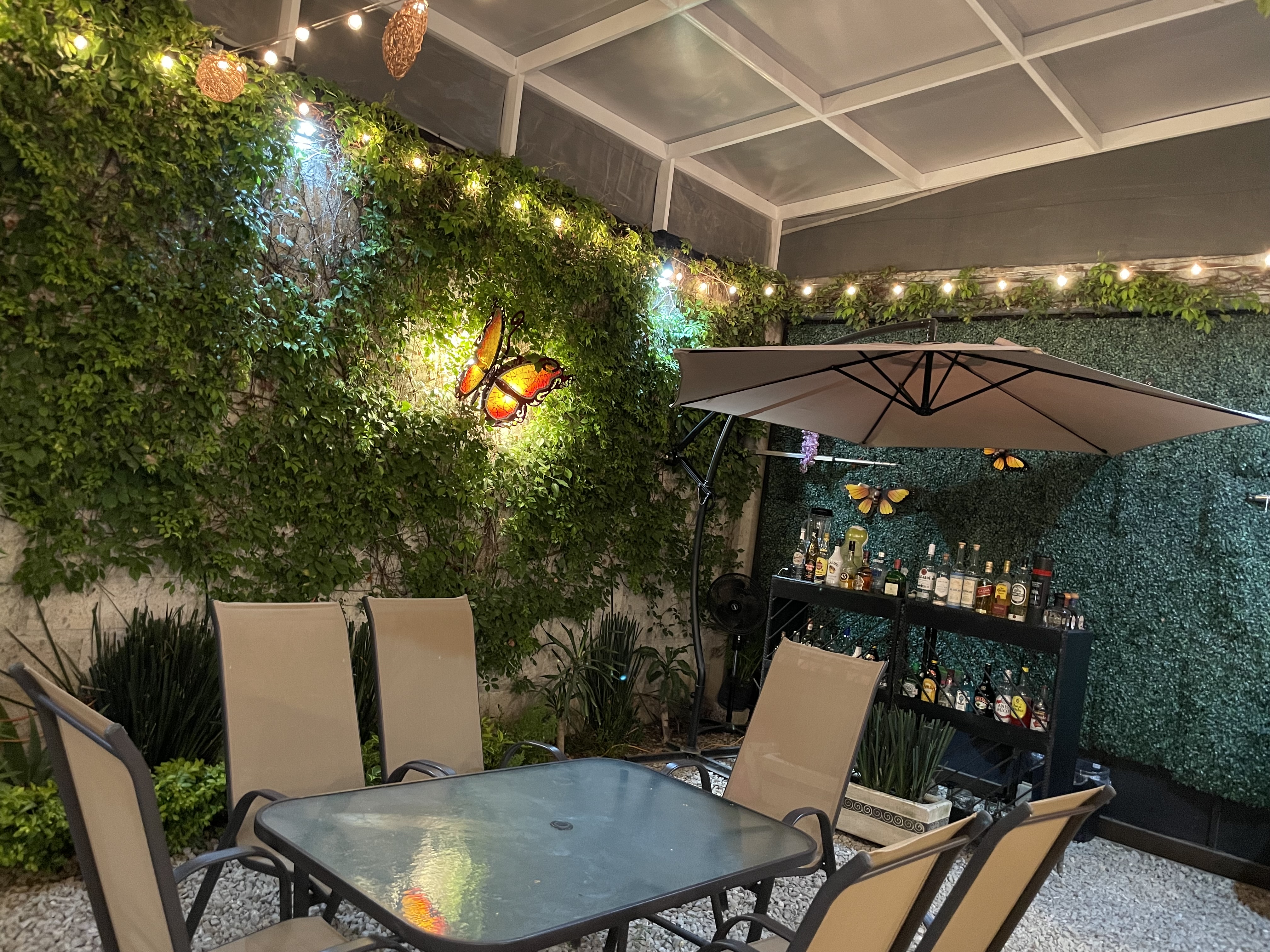 Las Mariposas image 9