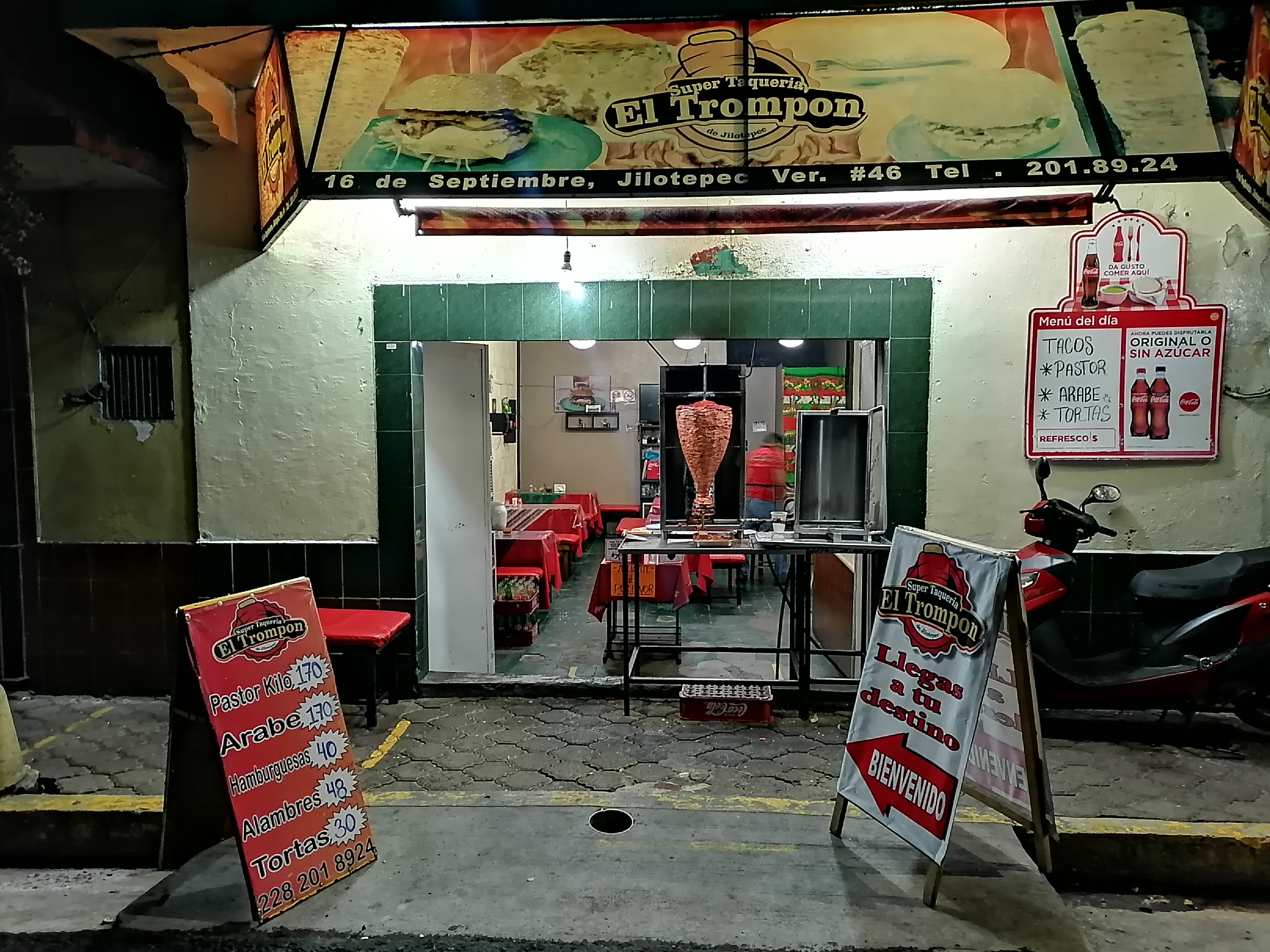 Súper Taquería "El Trompon" de Jilotepec image 4