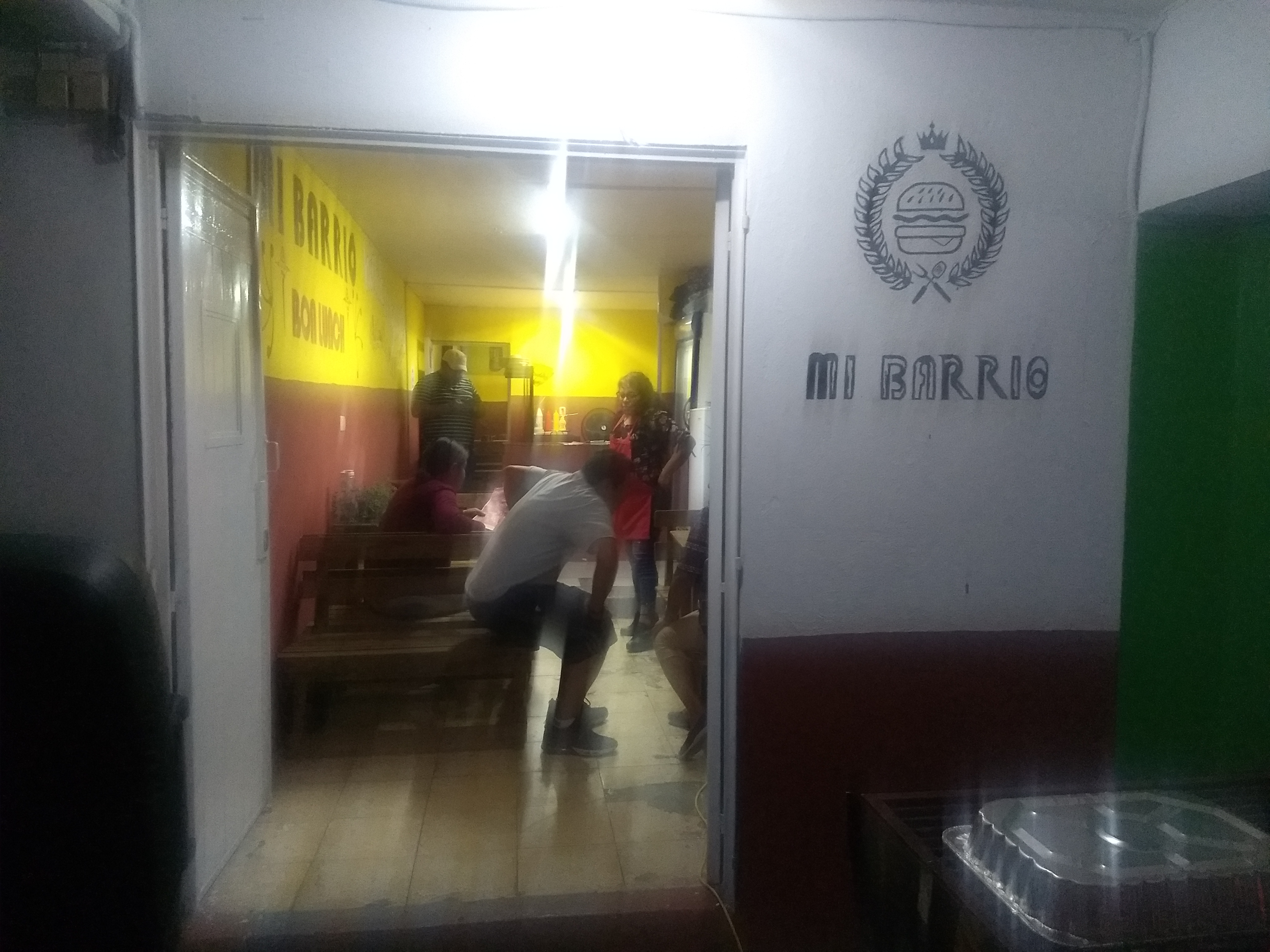 MI BARRIO BON LUNCH image 3