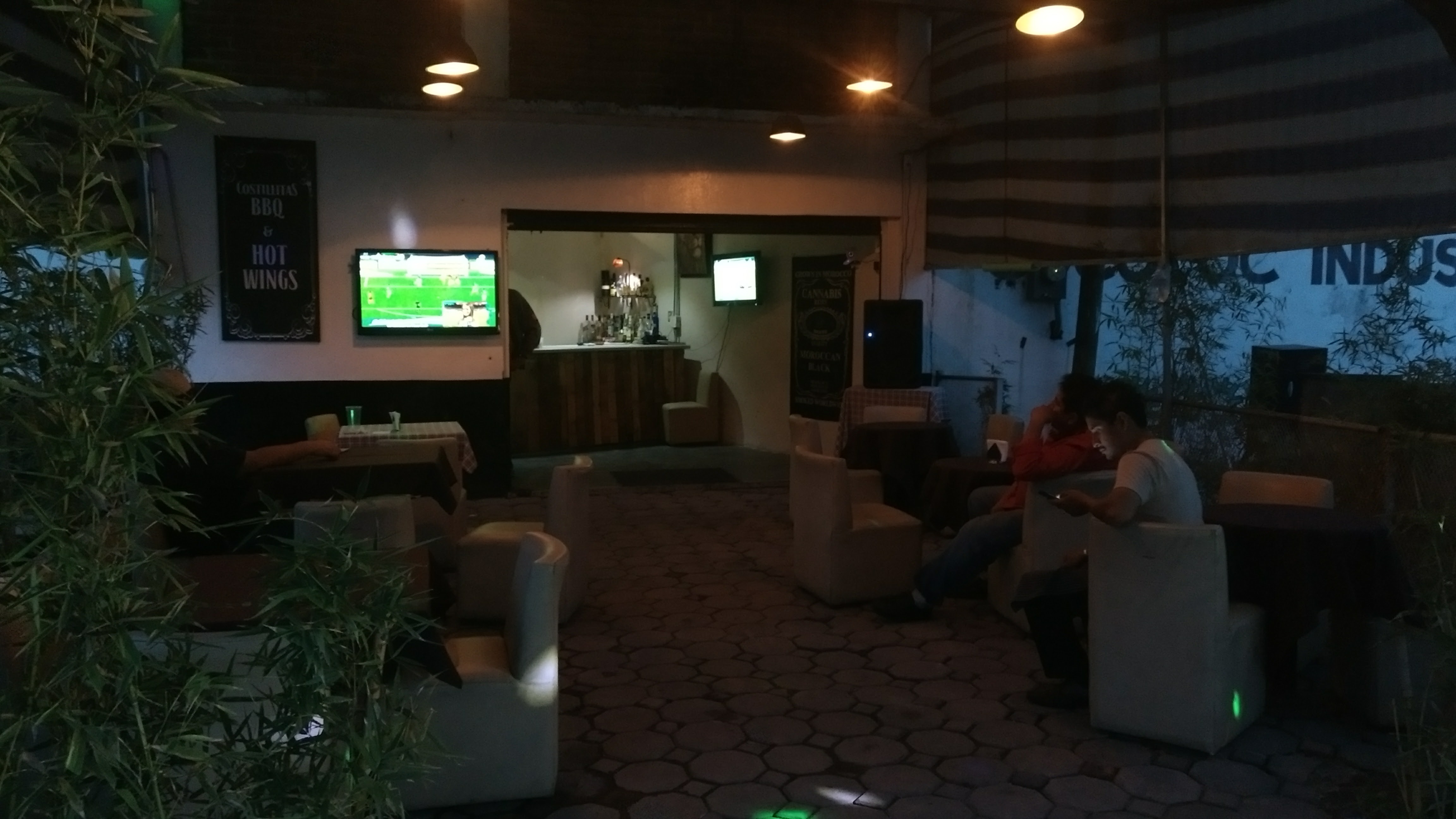 Ruta 160 Micheladas Y Alitas image 5