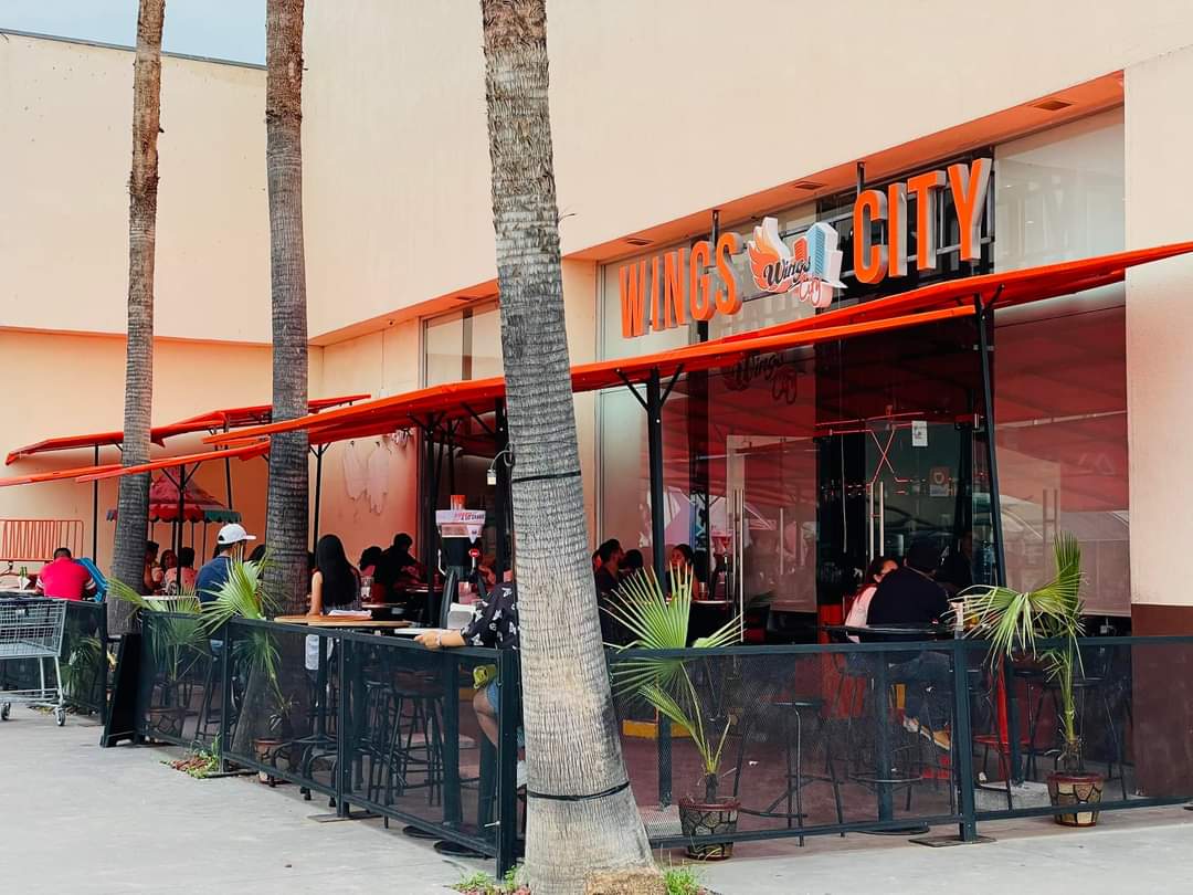 Wings City Plaza Atrios Cuautla image 3