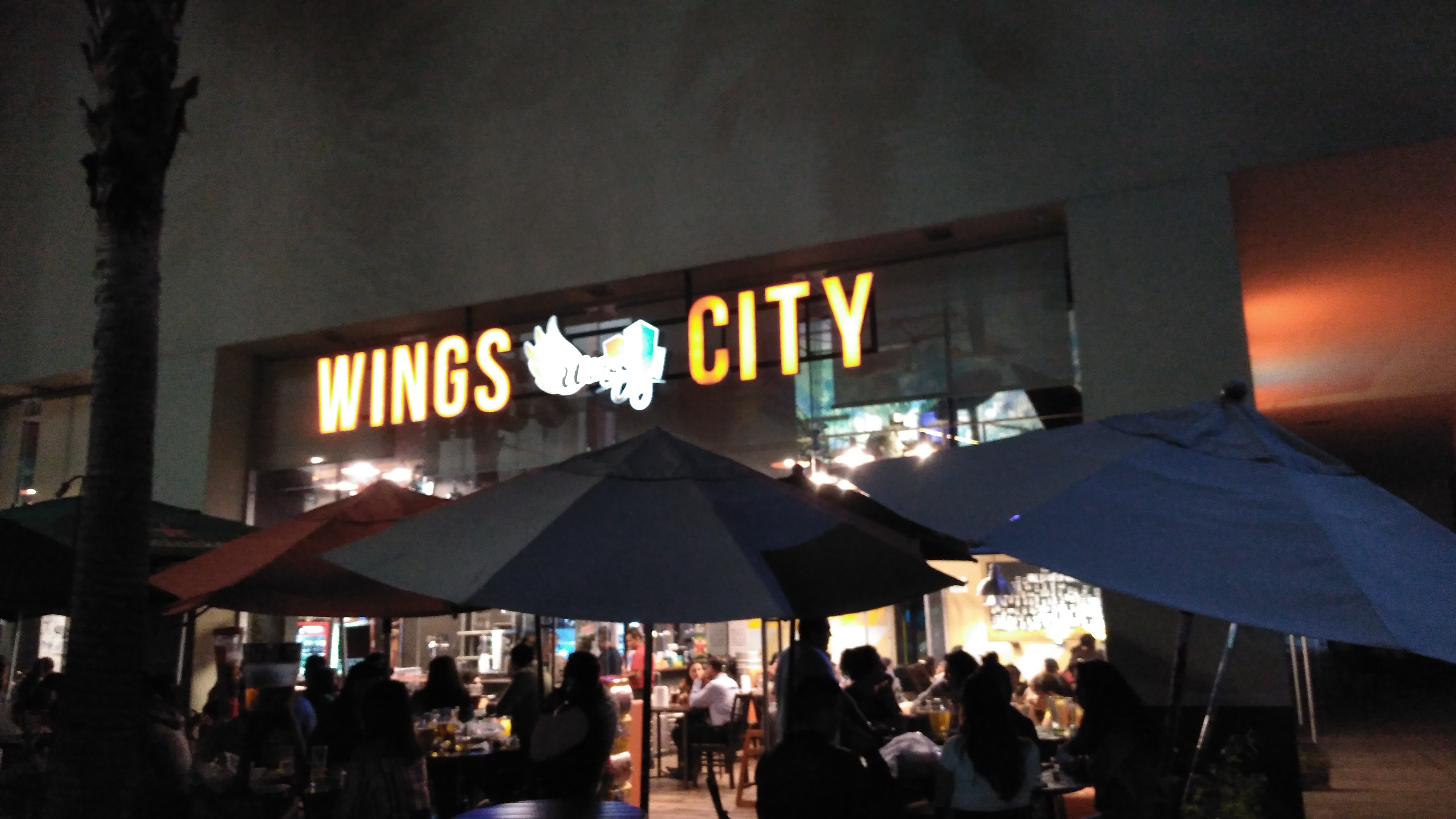 Wings City Plaza Atrios Cuautla image 4