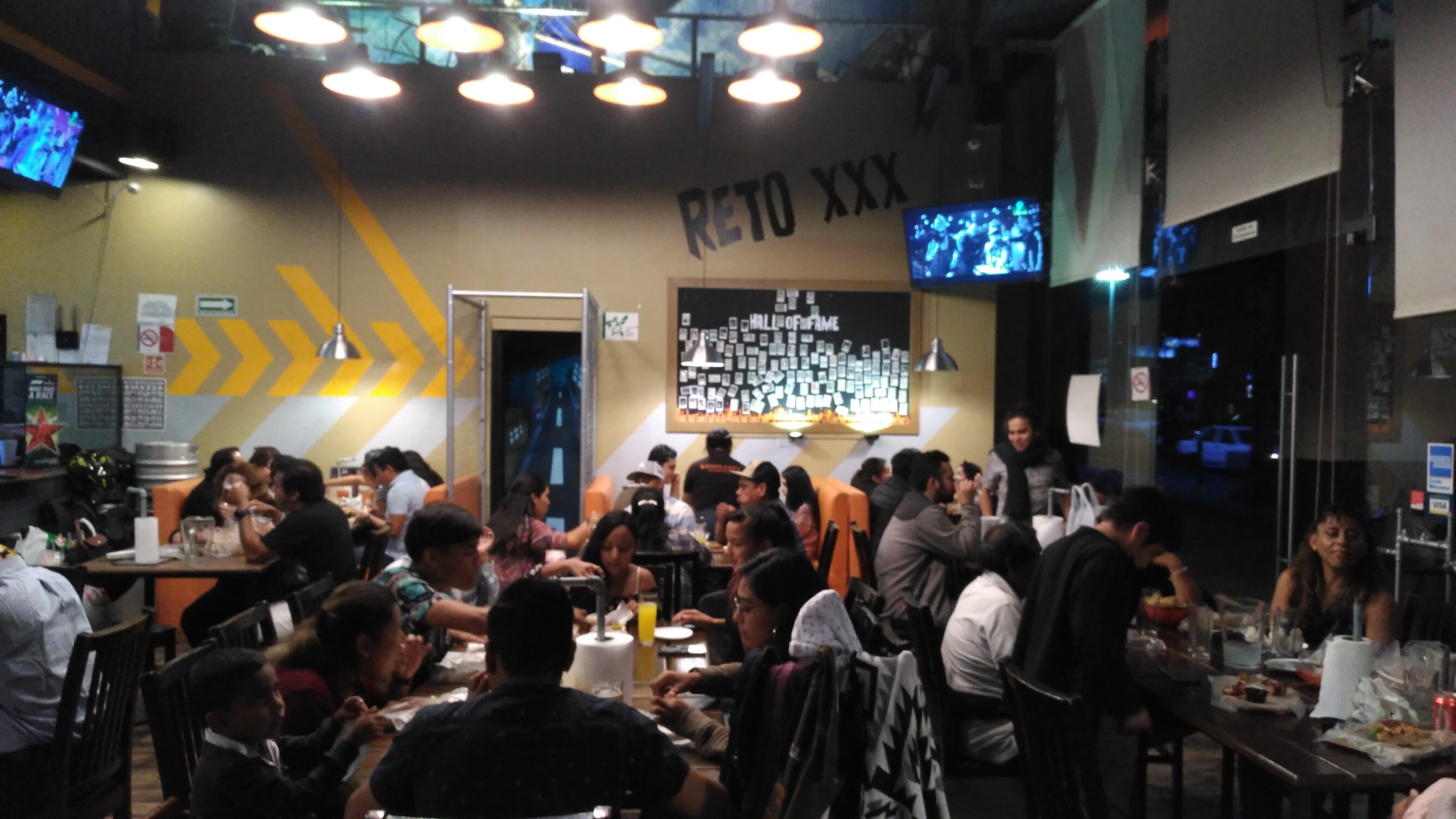 Wings City Plaza Atrios Cuautla image 9