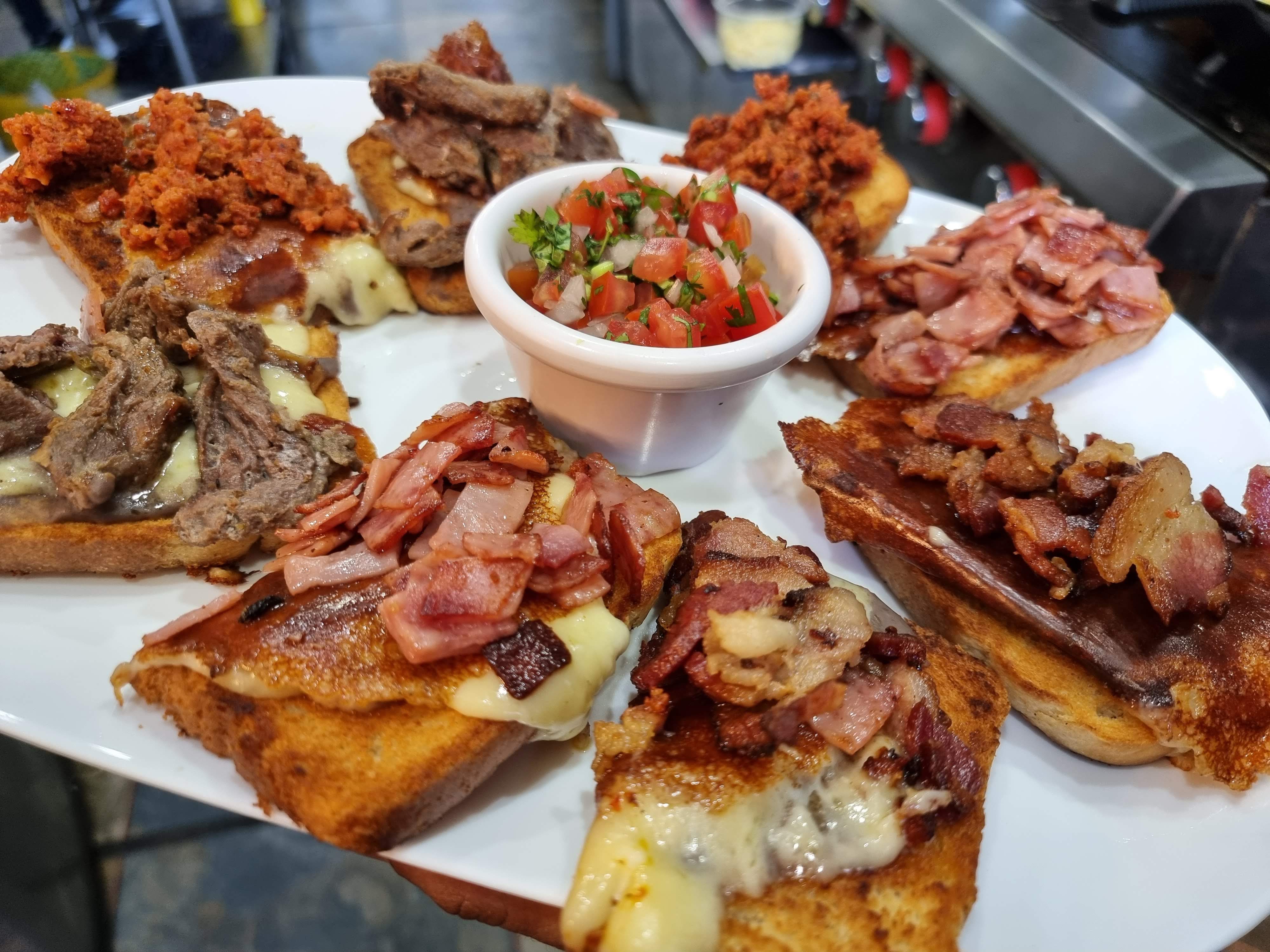 Elisheva Restaurante & Bar image 2