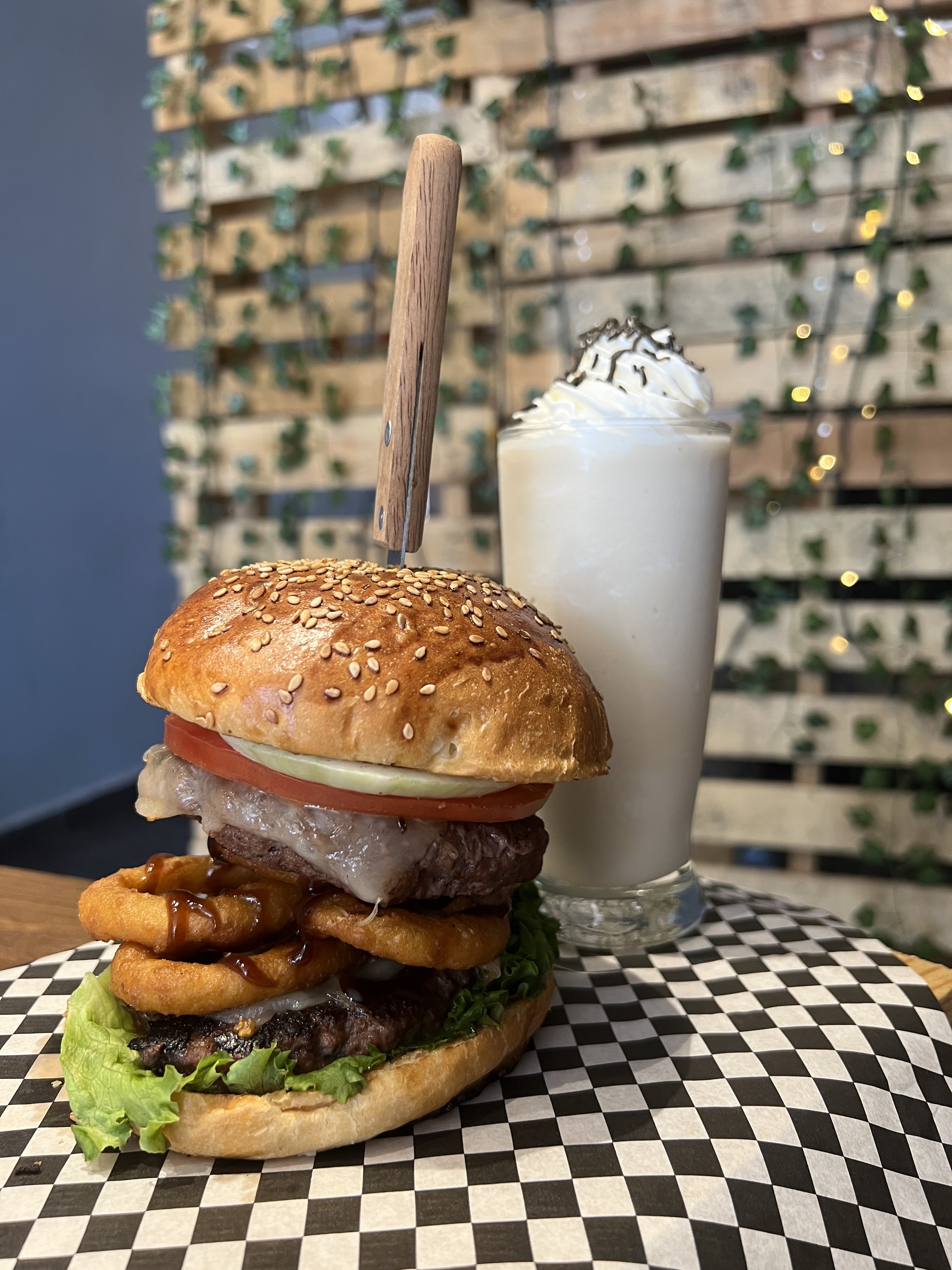 House of Burger image 2