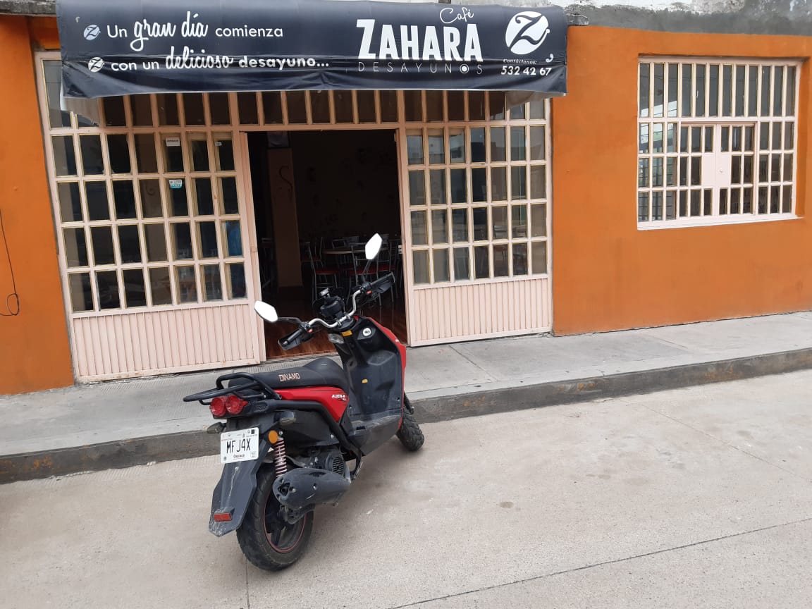 Zahara Cafe-Restaurant image 8