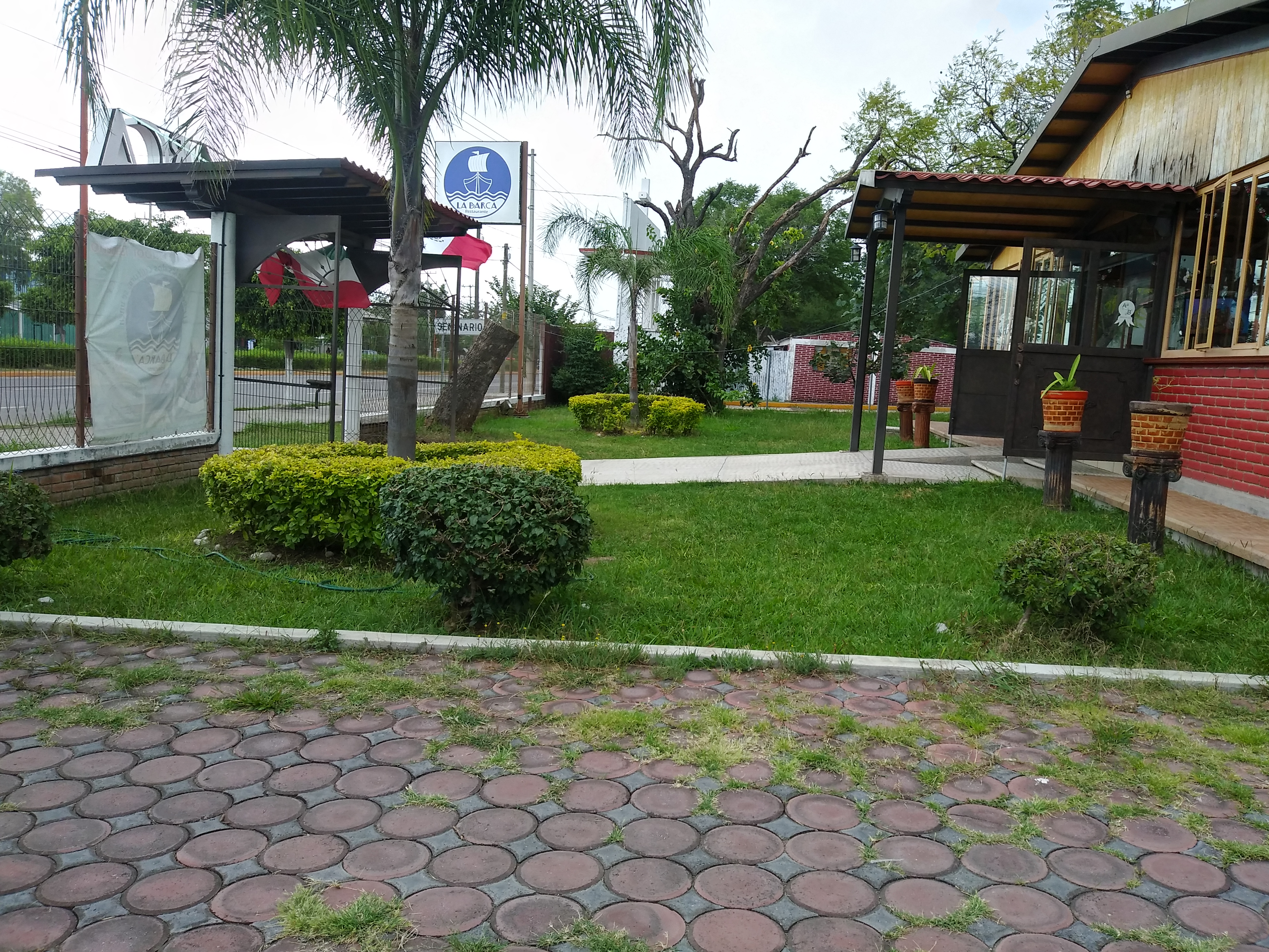 La Barca Restaurant image 4