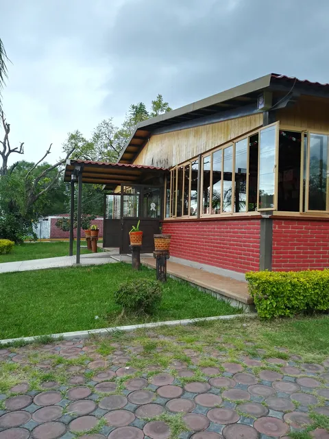 La Barca Restaurant image 7