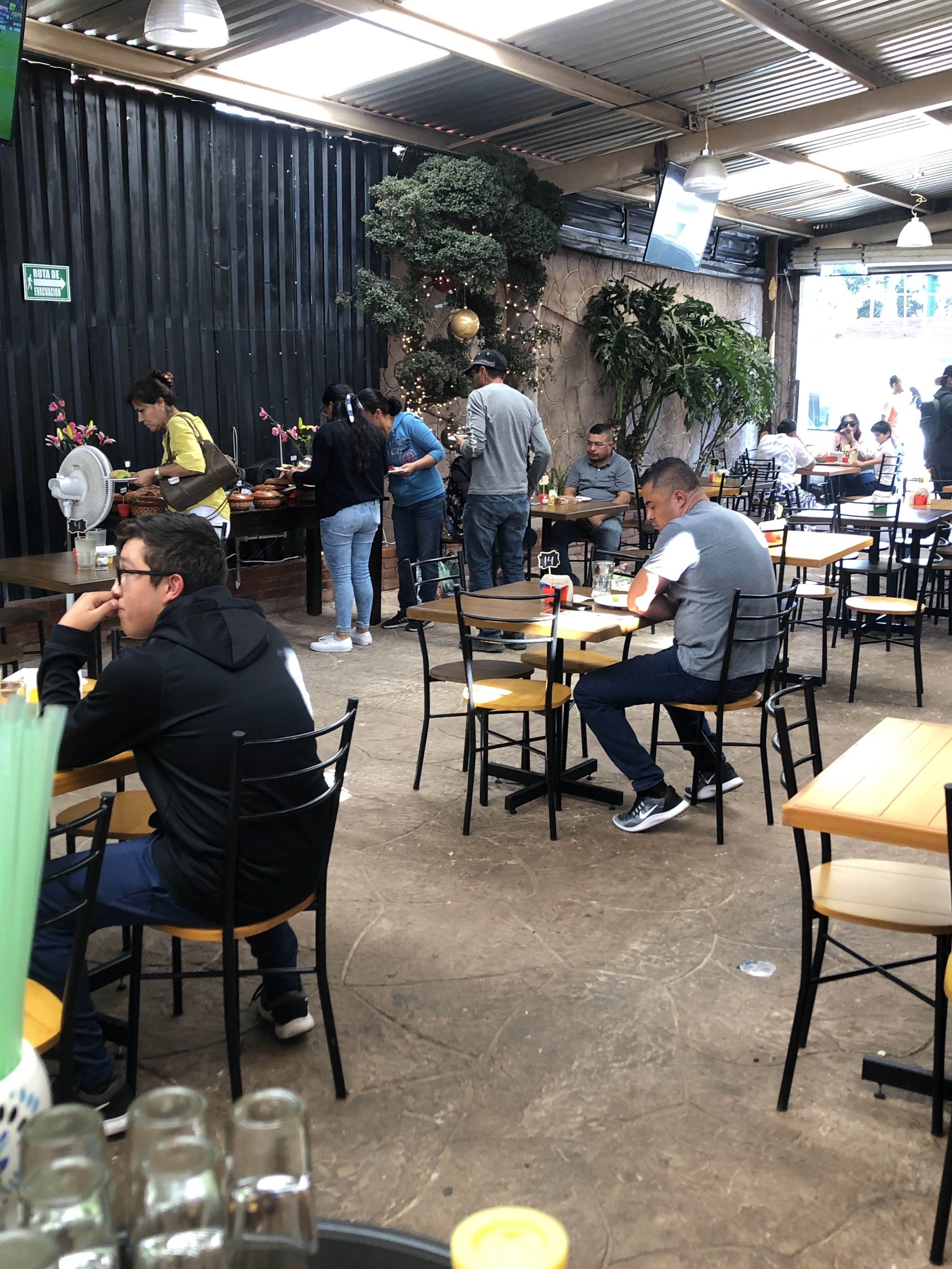 La tentación, tacos de asada y chiles image 1