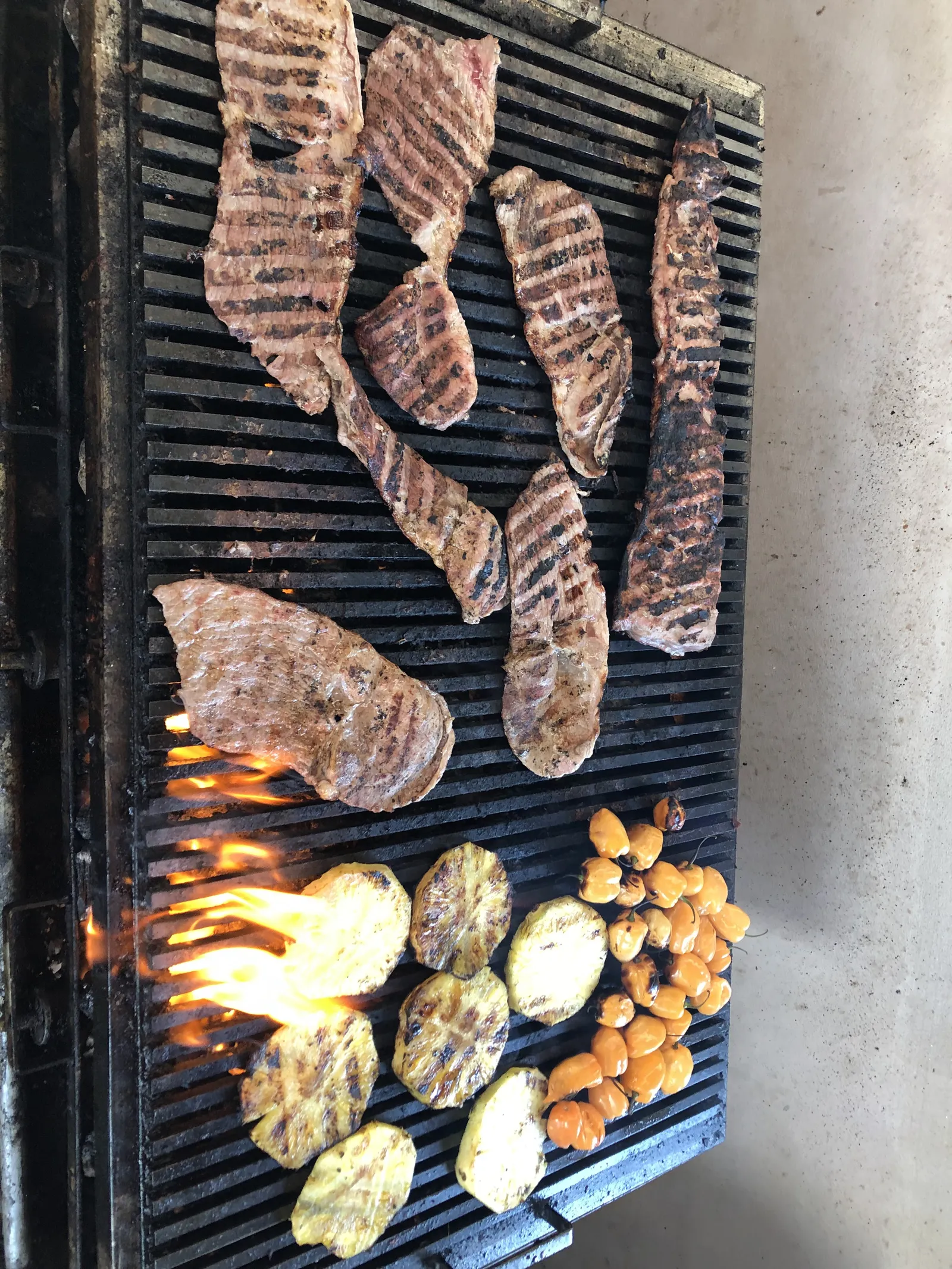 La tentación, tacos de asada y chiles image 9