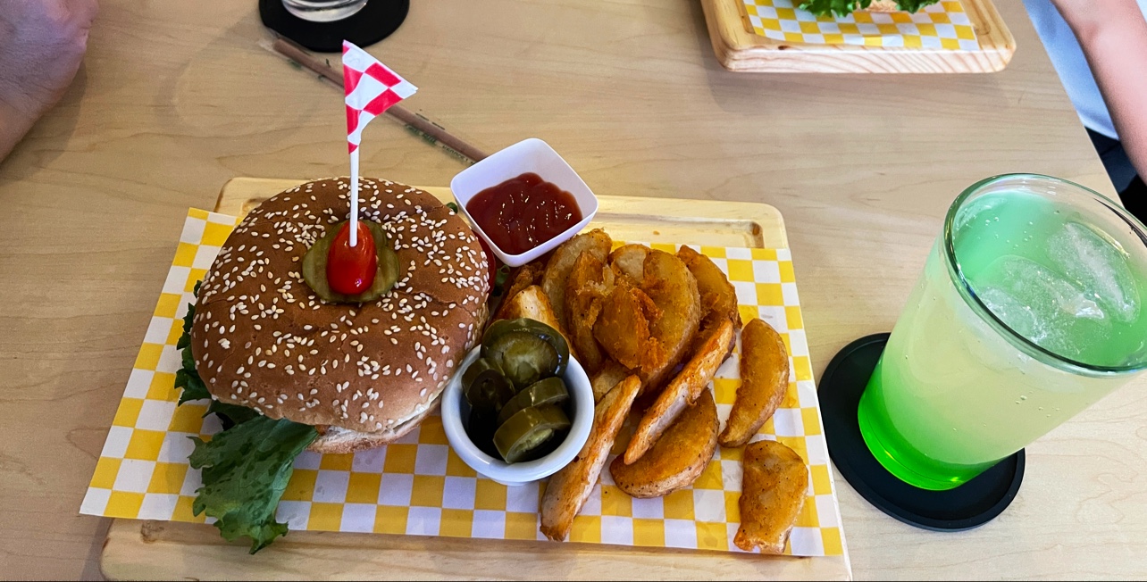 Burger17 image 6