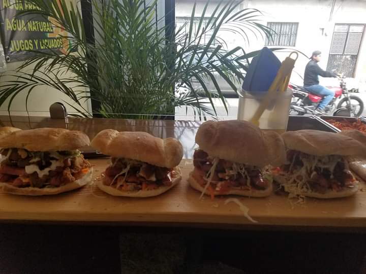 Tortas el 32 1/2 zacapu image 9